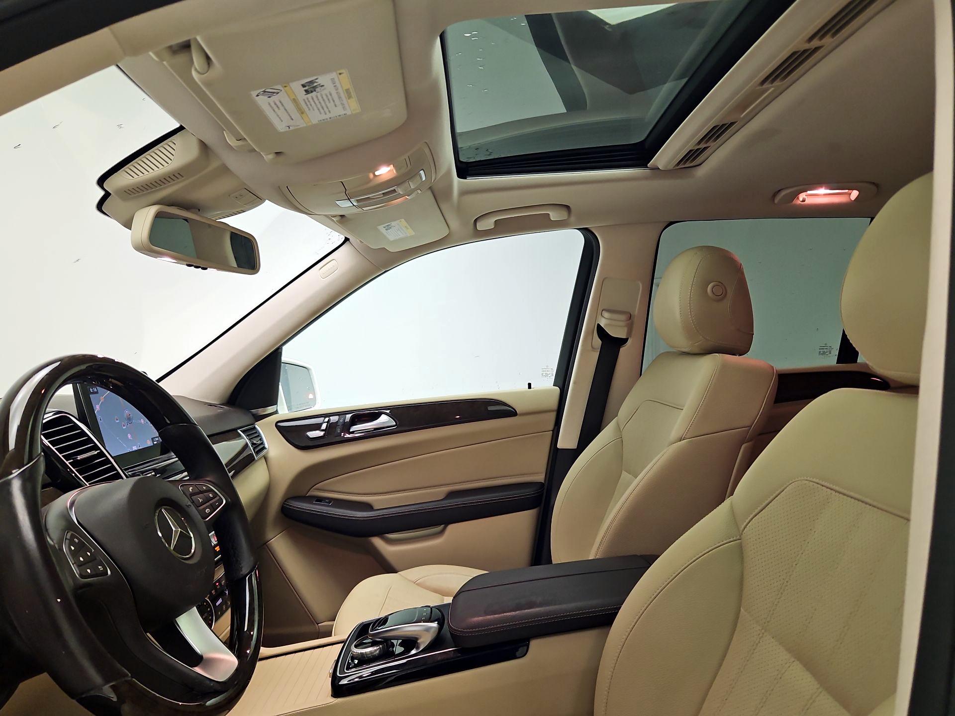 Thumbnail: 2016 Mercedes-Benz GLE - 20