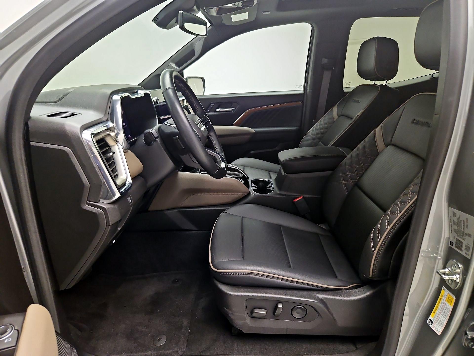 Thumbnail: 2024 GMC Canyon - 11