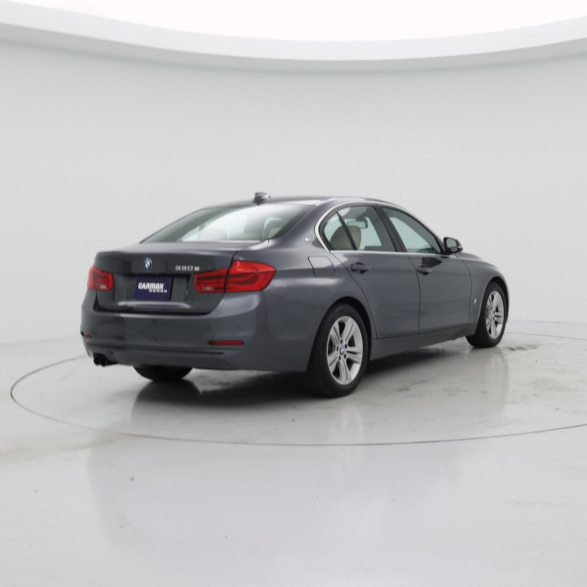 Thumbnail: 2017 BMW 3 Series - 8
