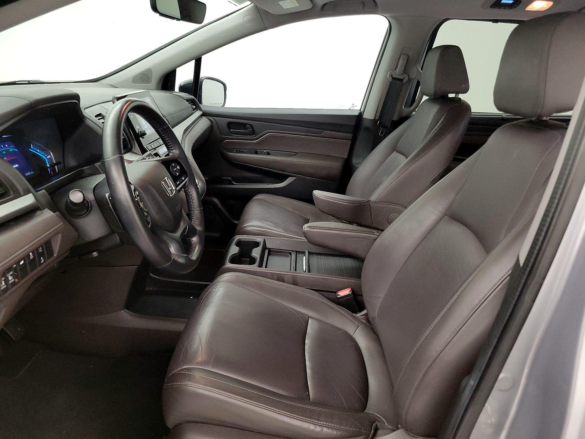 Thumbnail: 2018 Honda Odyssey - 11