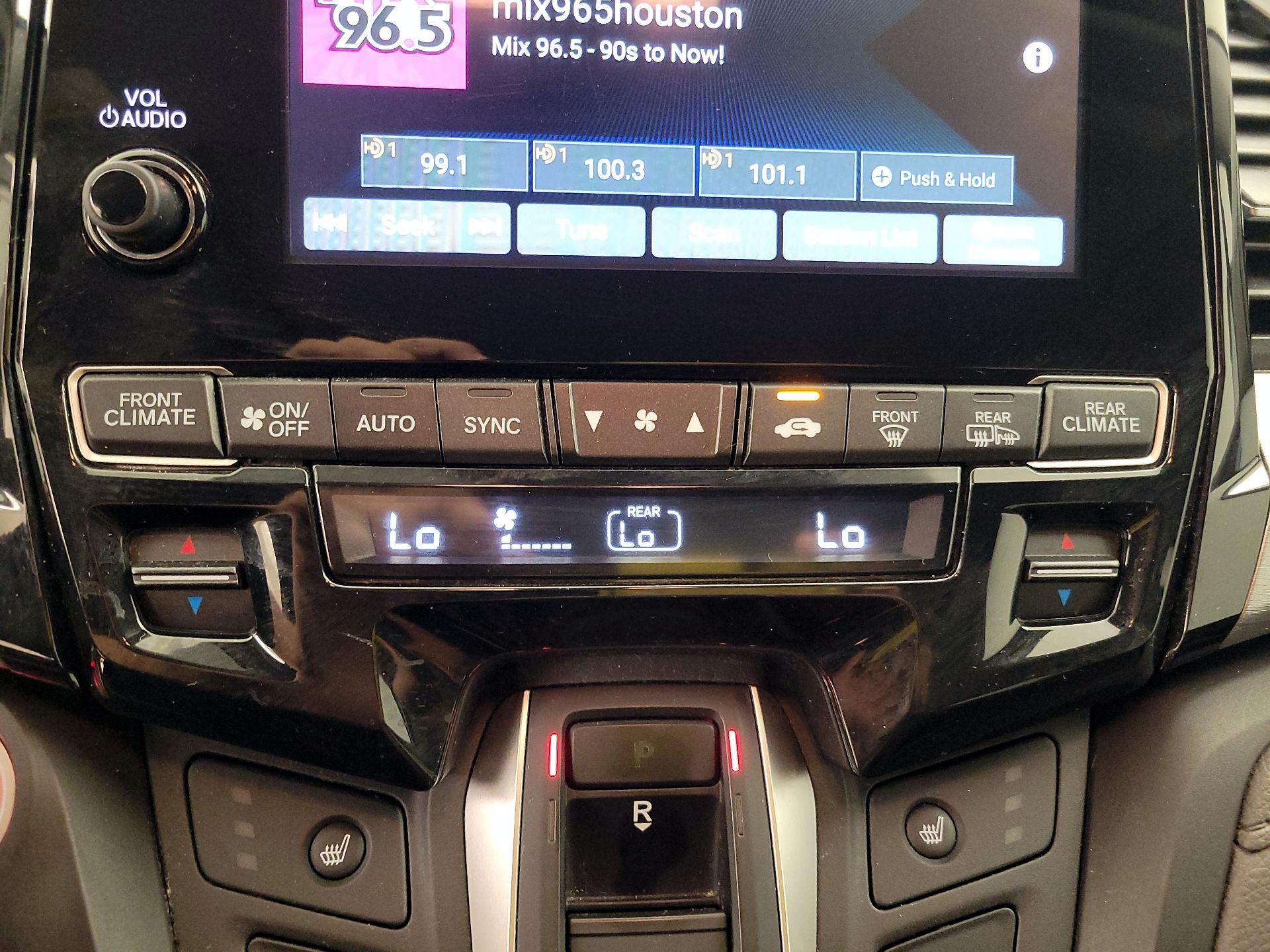Thumbnail: 2018 Honda Odyssey - 16