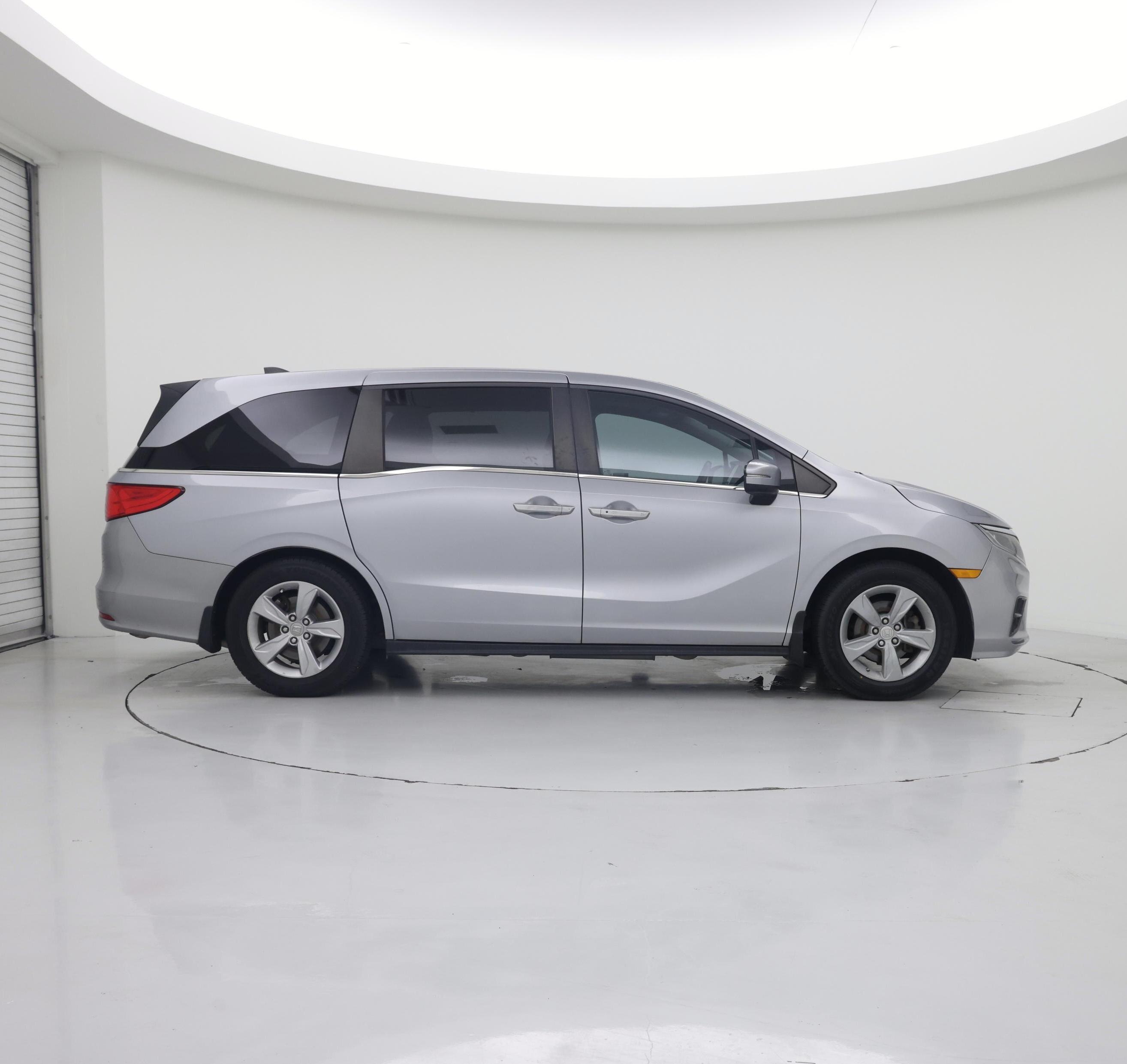 Thumbnail: 2018 Honda Odyssey - 7