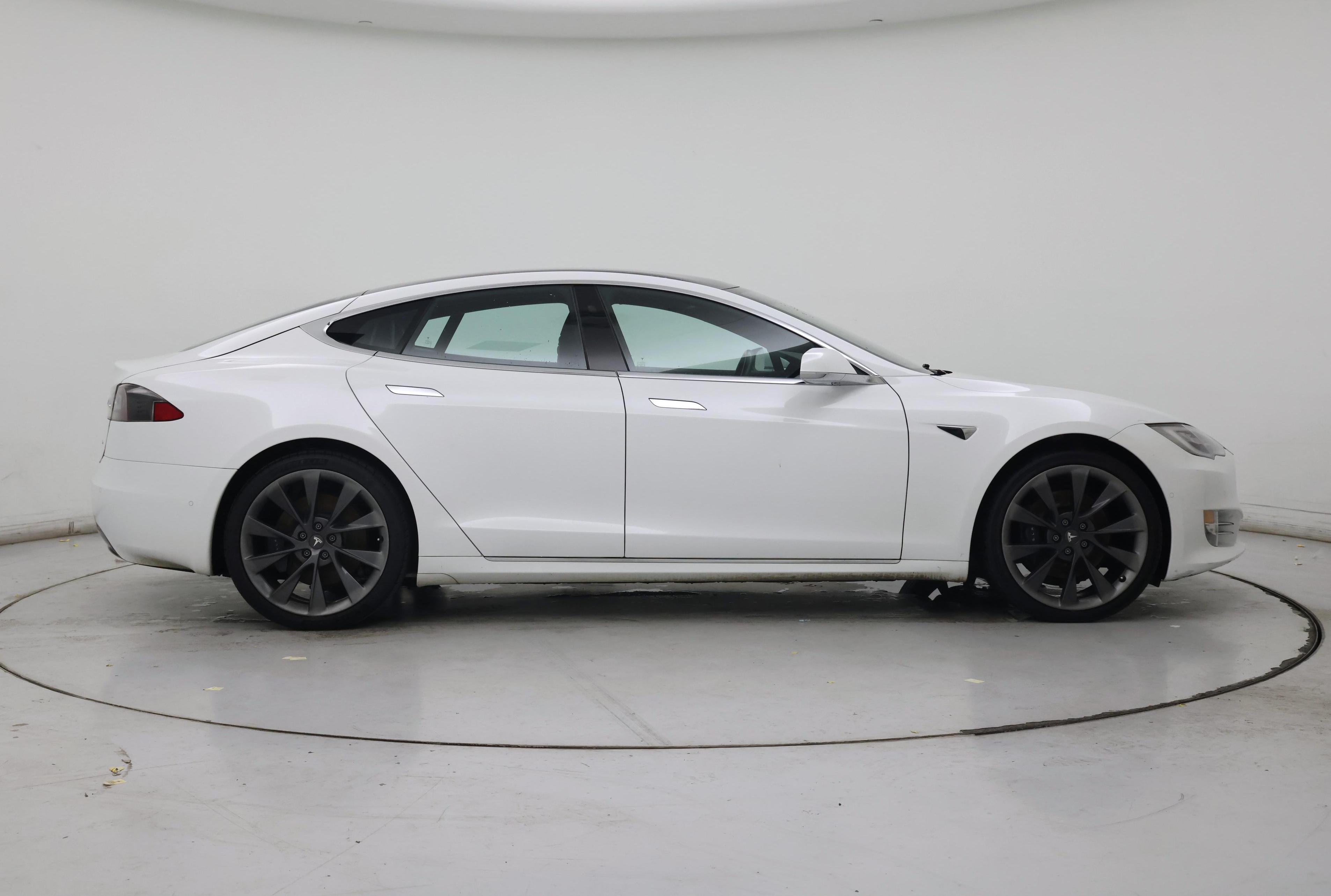 Thumbnail: 2021 Tesla Model S - 7
