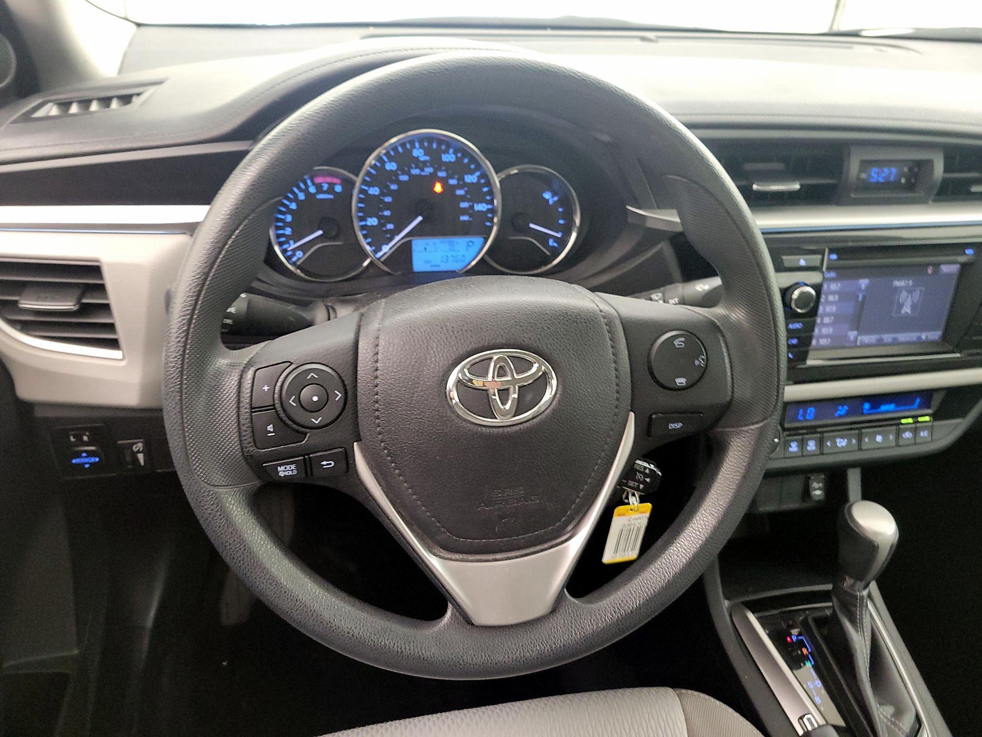 Thumbnail: 2016 Toyota Corolla - 10