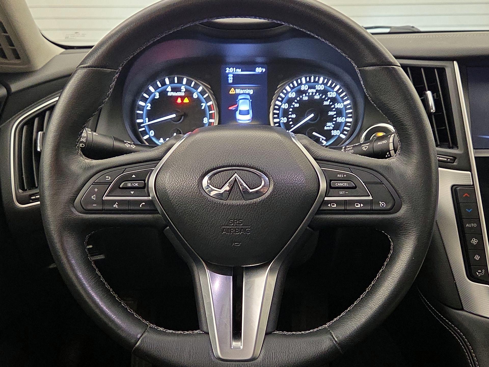 Thumbnail: 2019 INFINITI Q50 - 10