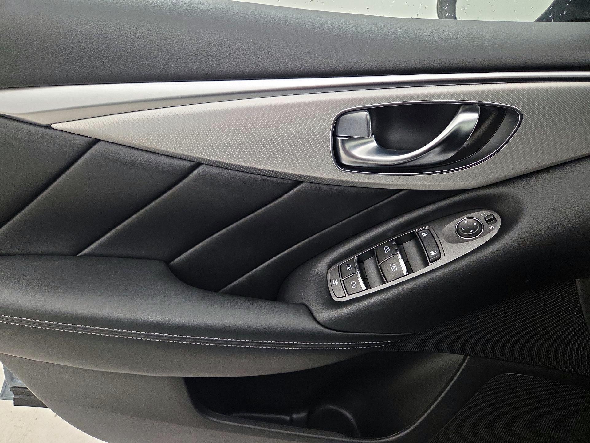 Thumbnail: 2019 INFINITI Q50 - 12