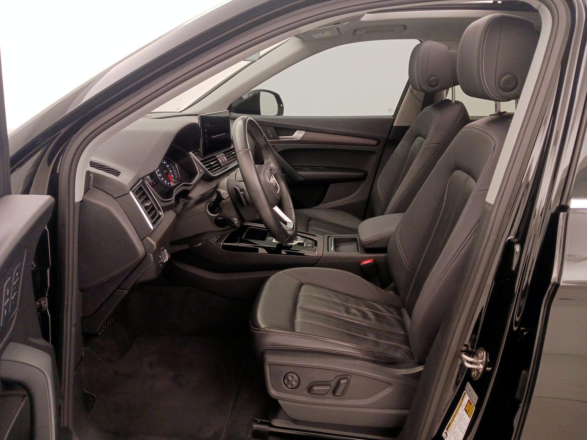 Thumbnail: 2021 Audi Q5 - 11