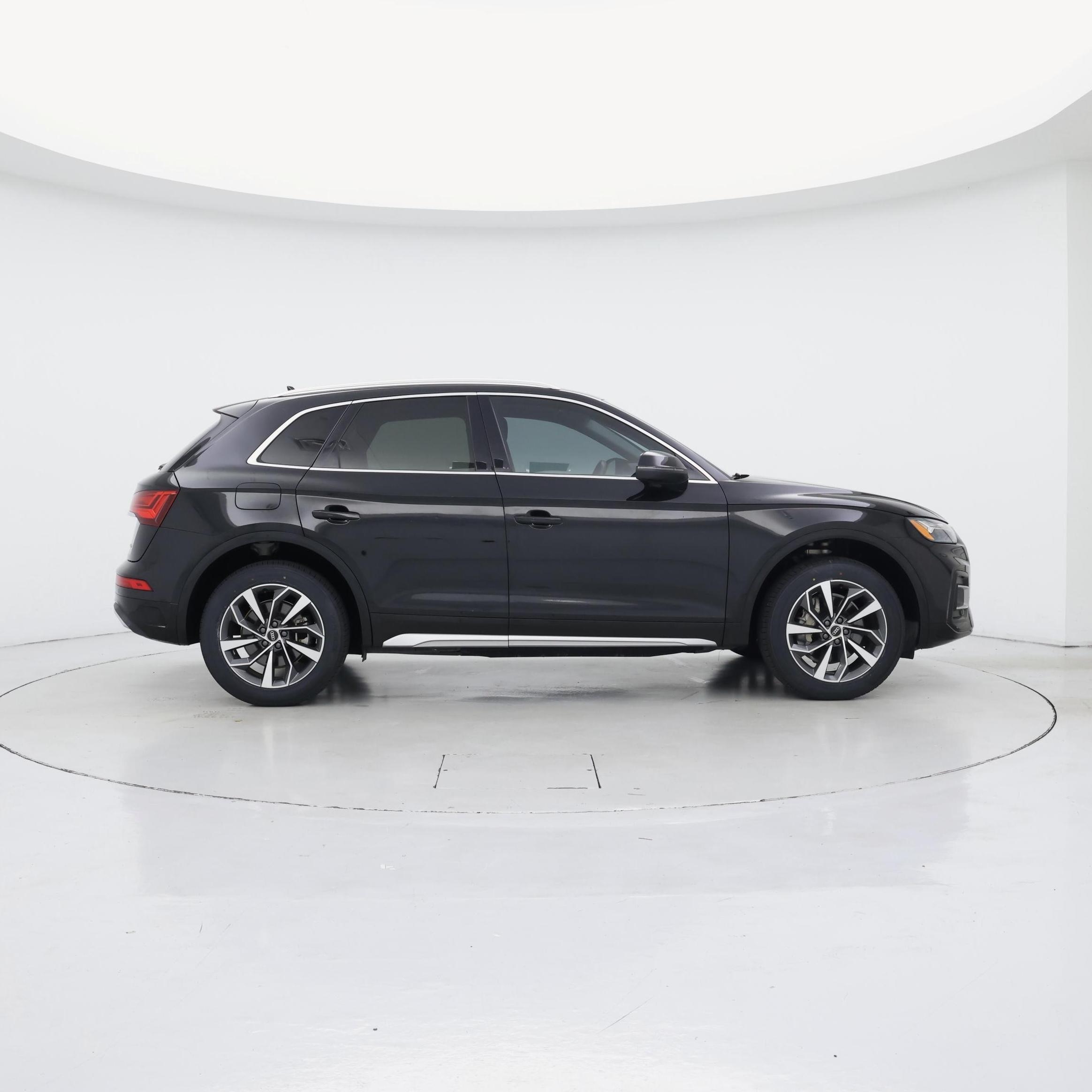 Thumbnail: 2021 Audi Q5 - 7