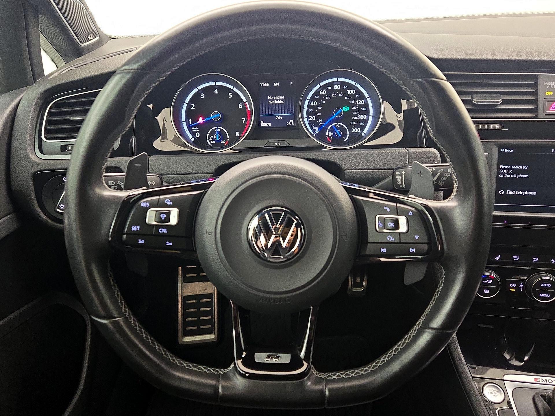 Thumbnail: 2017 Volkswagen Golf - 10