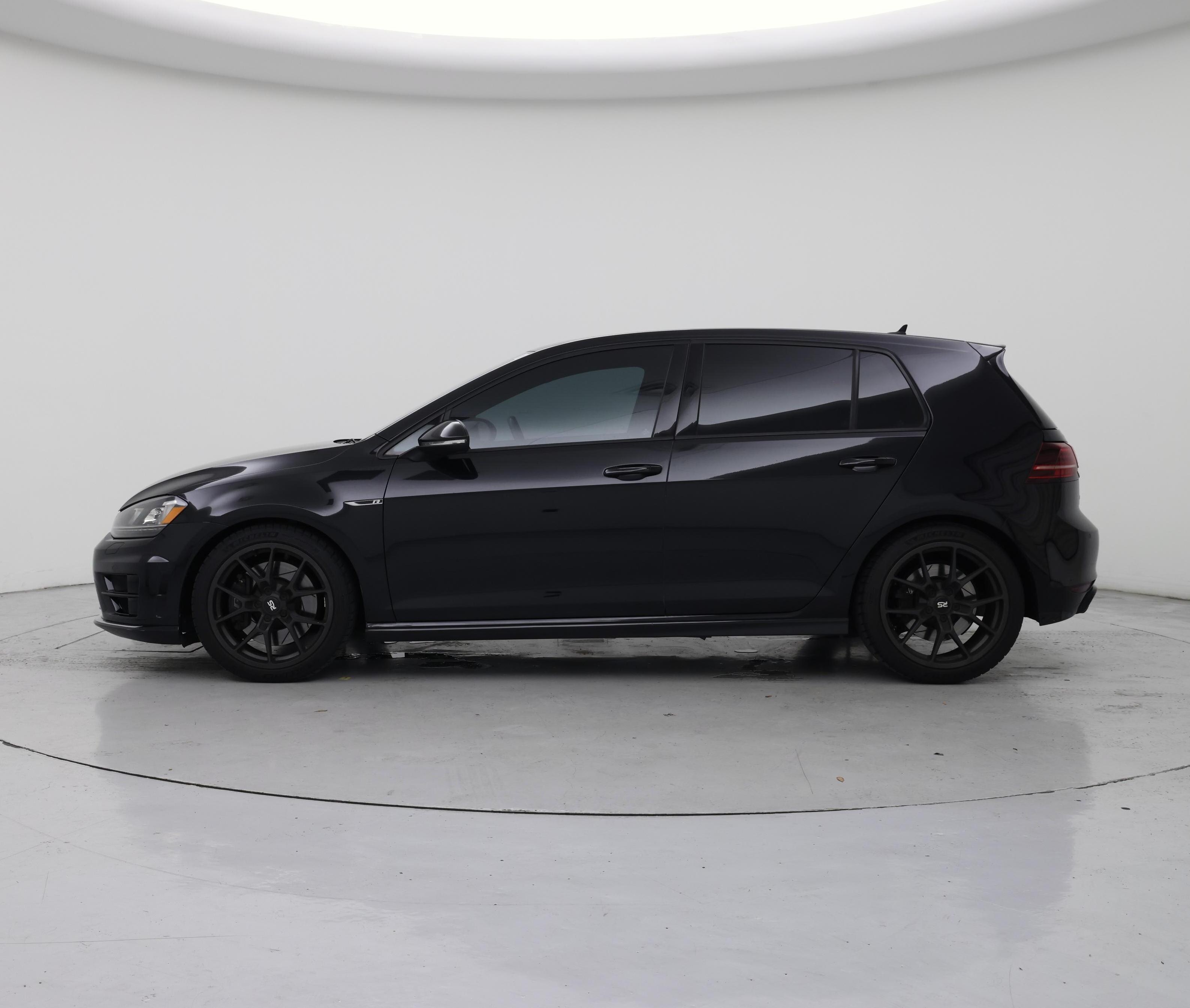 Thumbnail: 2017 Volkswagen Golf - 3