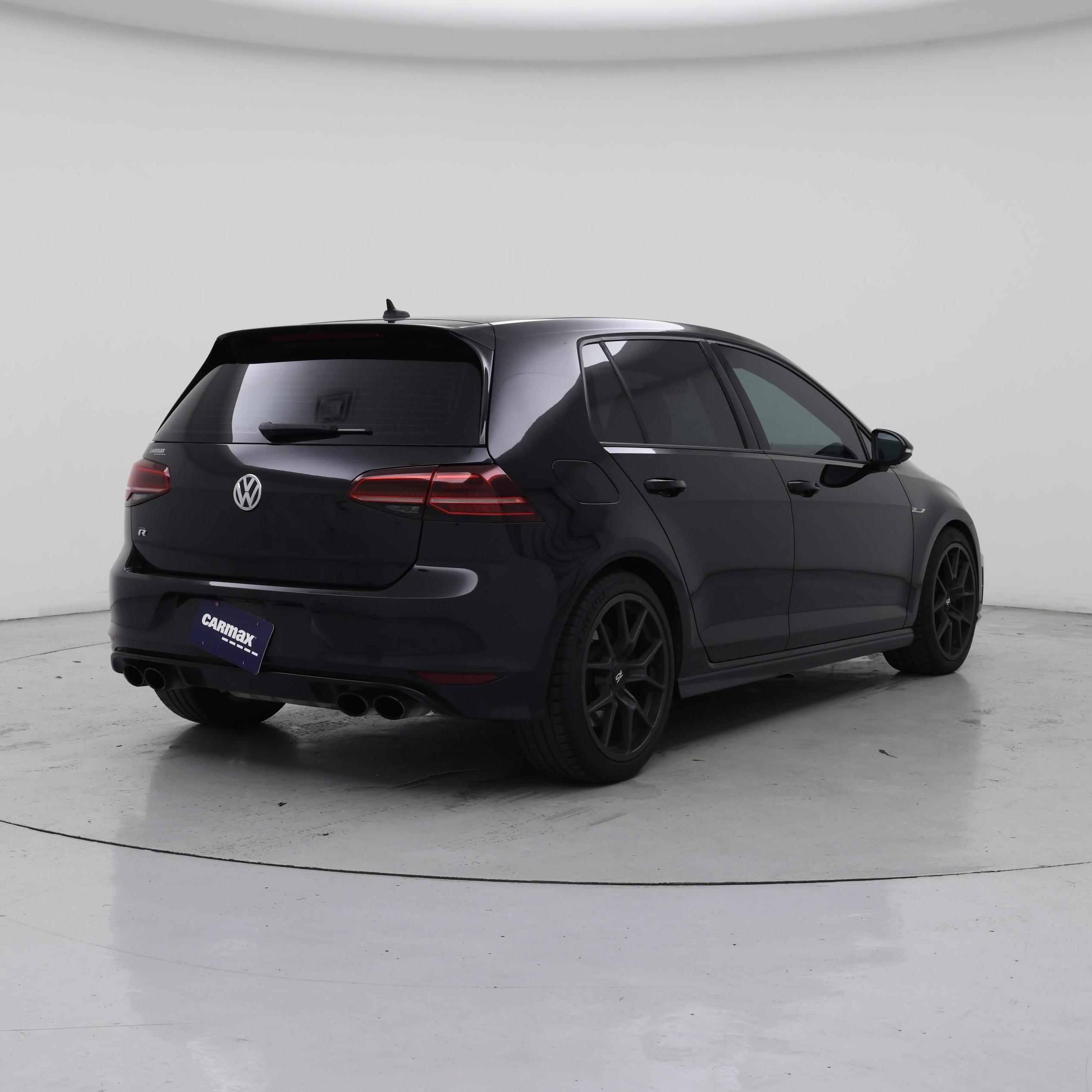Thumbnail: 2017 Volkswagen Golf - 8