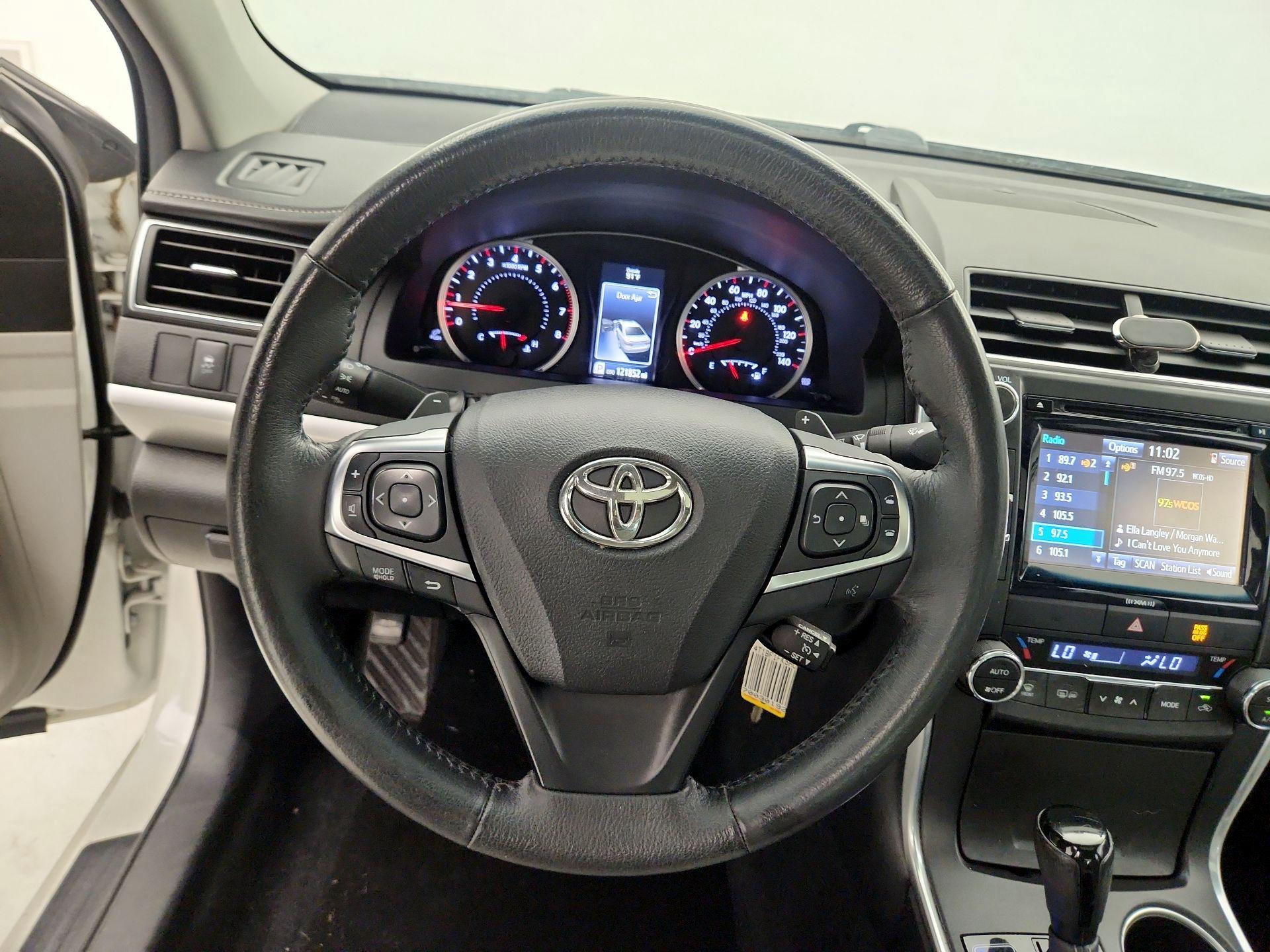 Thumbnail: 2017 Toyota Camry - 10