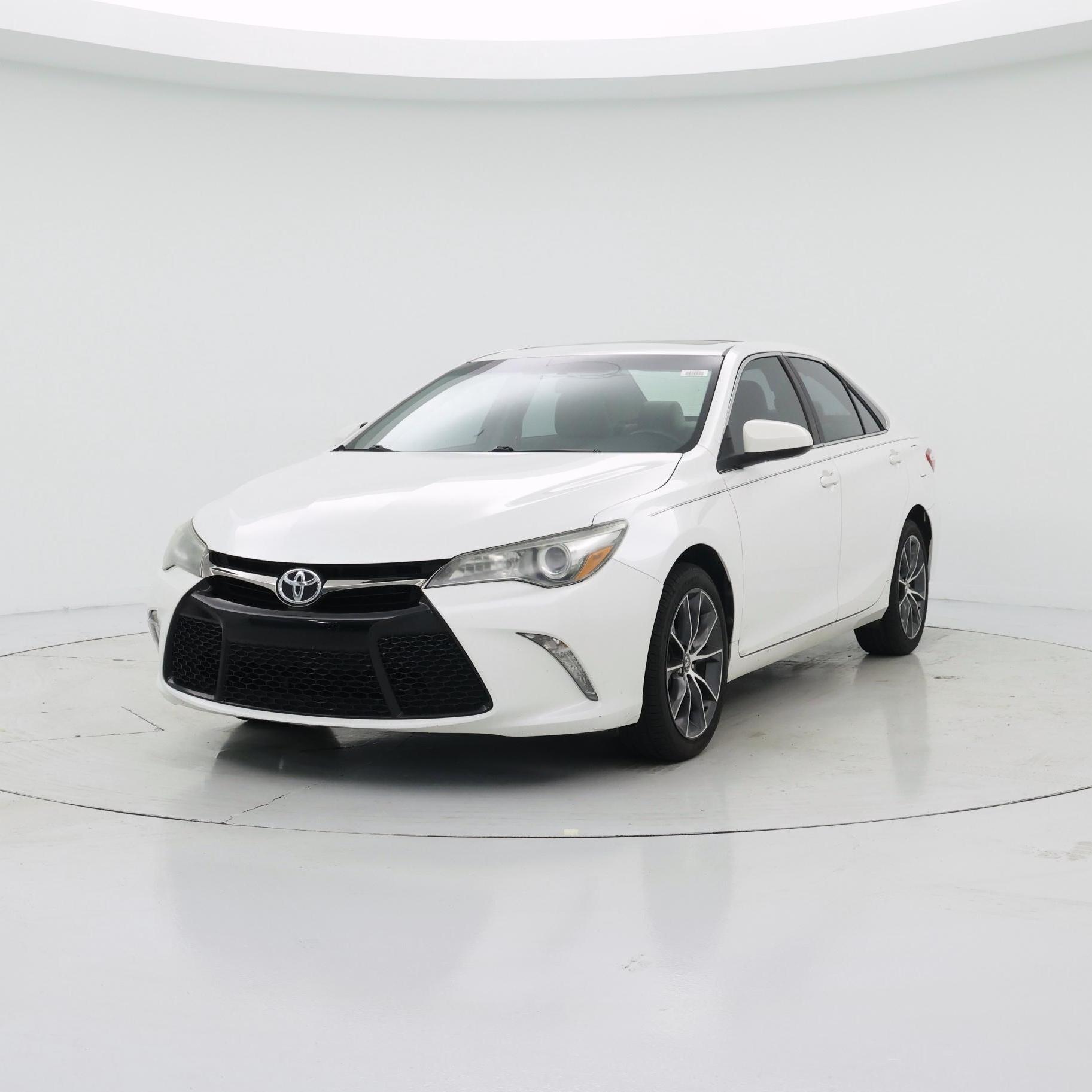 Thumbnail: 2017 Toyota Camry - 4