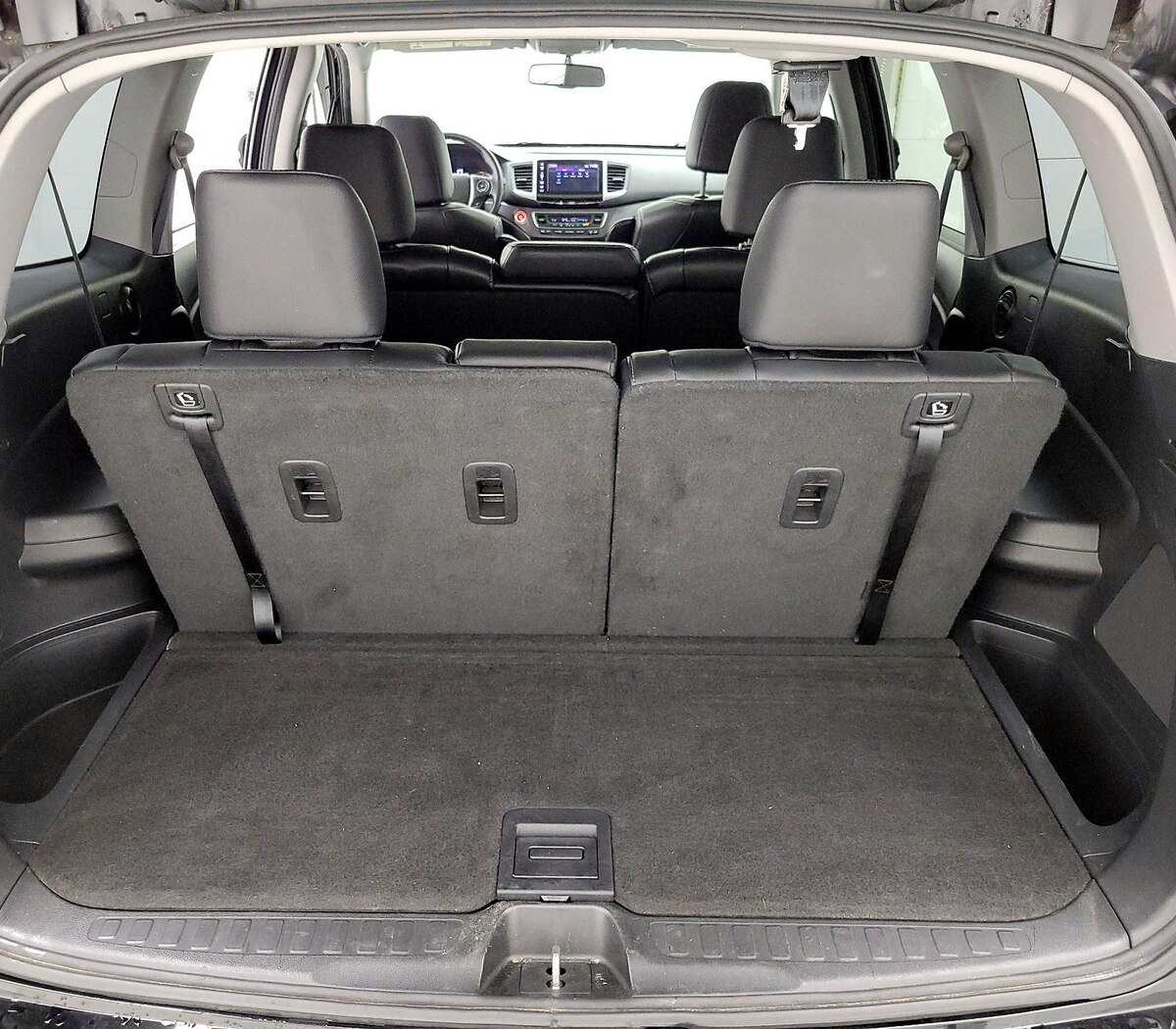 Trunk/Cargo (Seats Up)