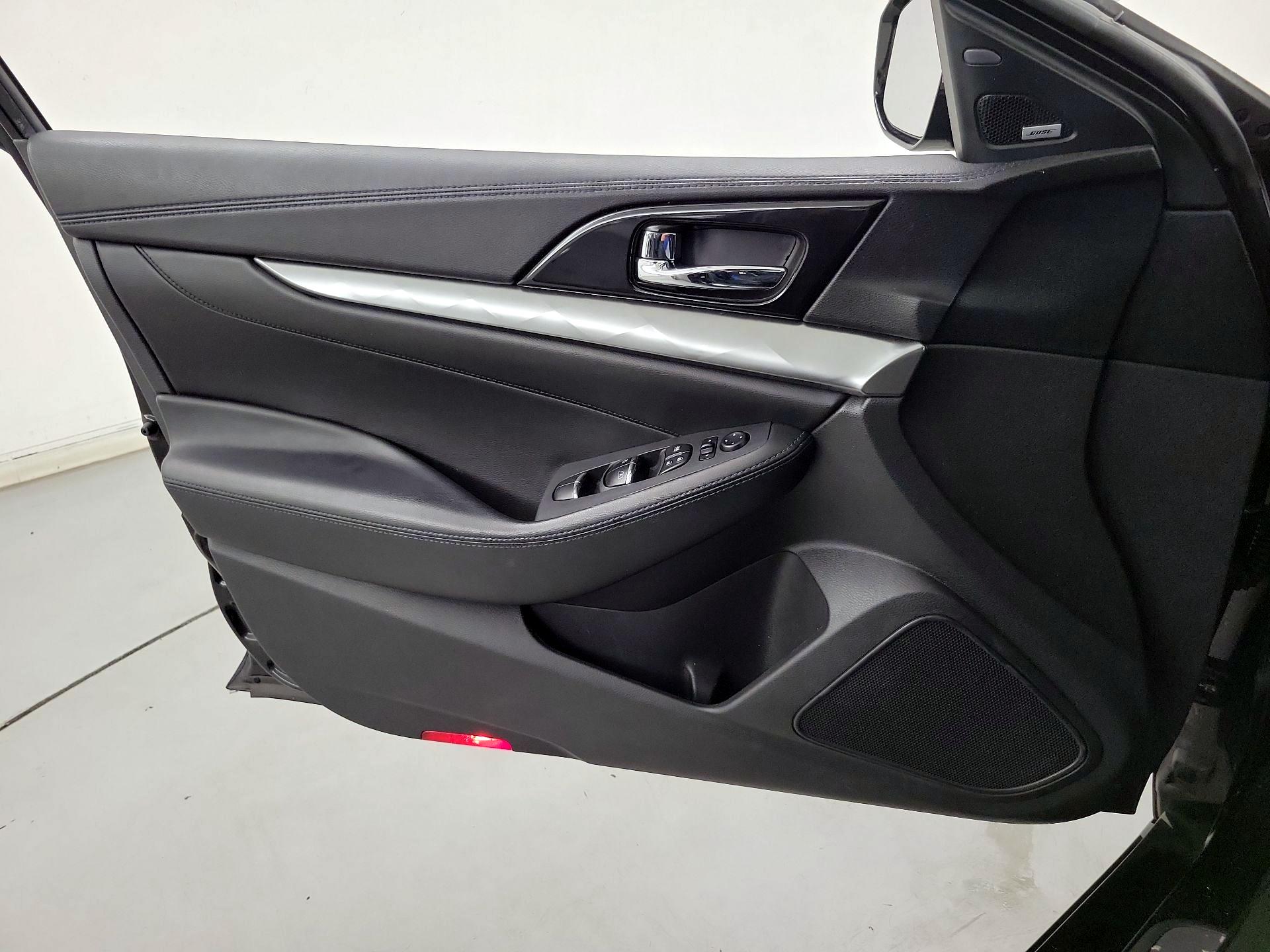 Thumbnail: 2017 Nissan Maxima - 10