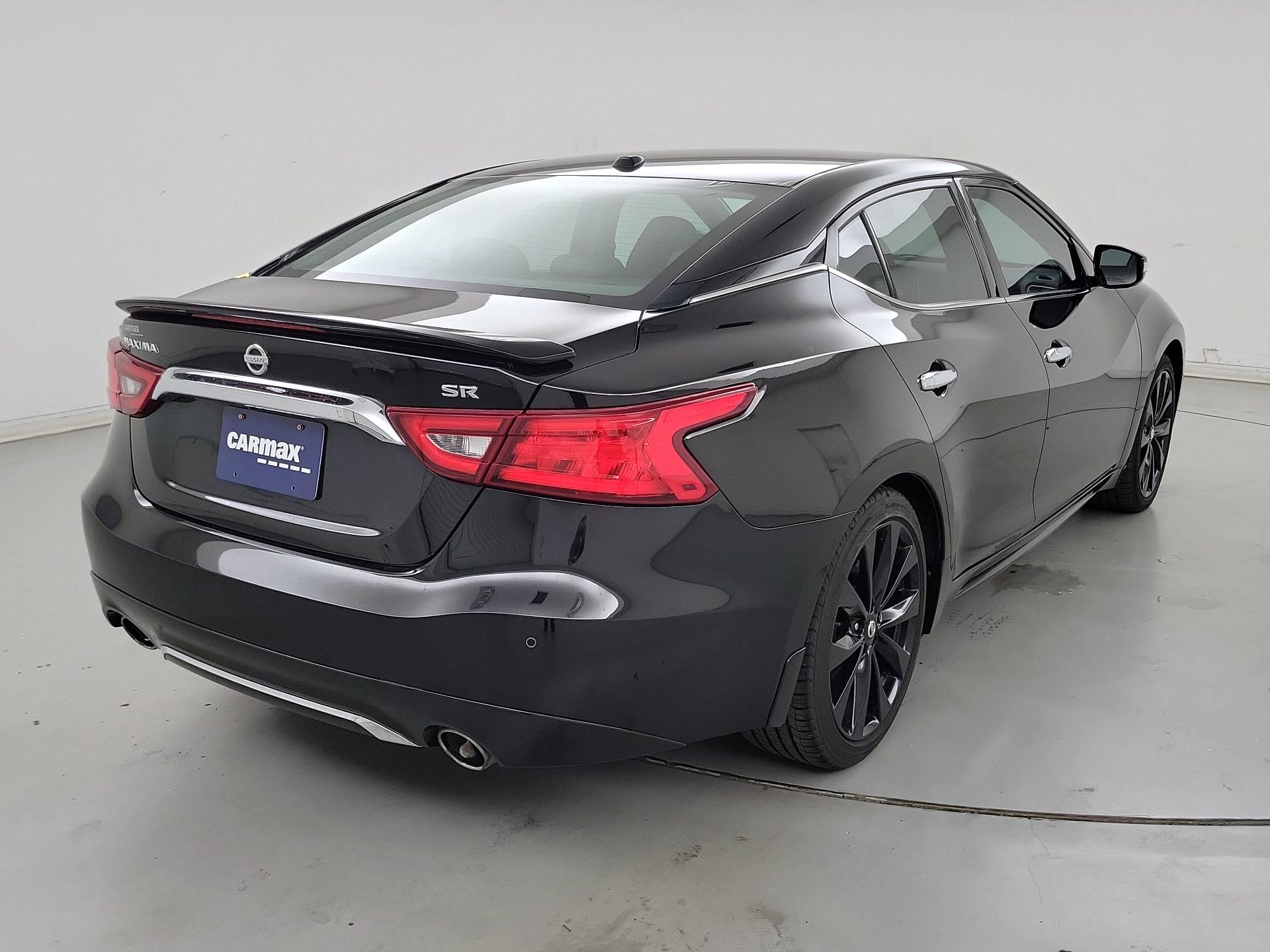 Thumbnail: 2017 Nissan Maxima - 5