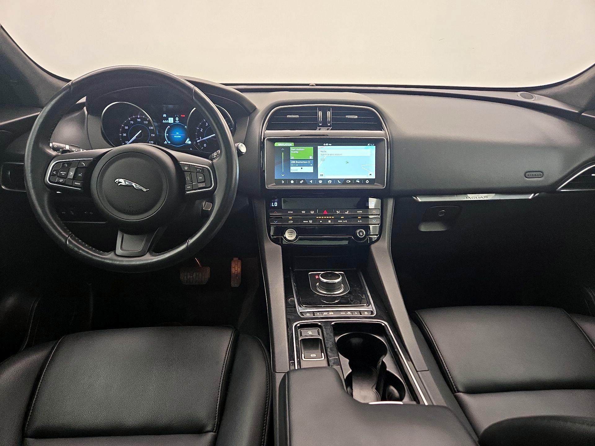 Thumbnail: 2020 Jaguar F-Pace - 9