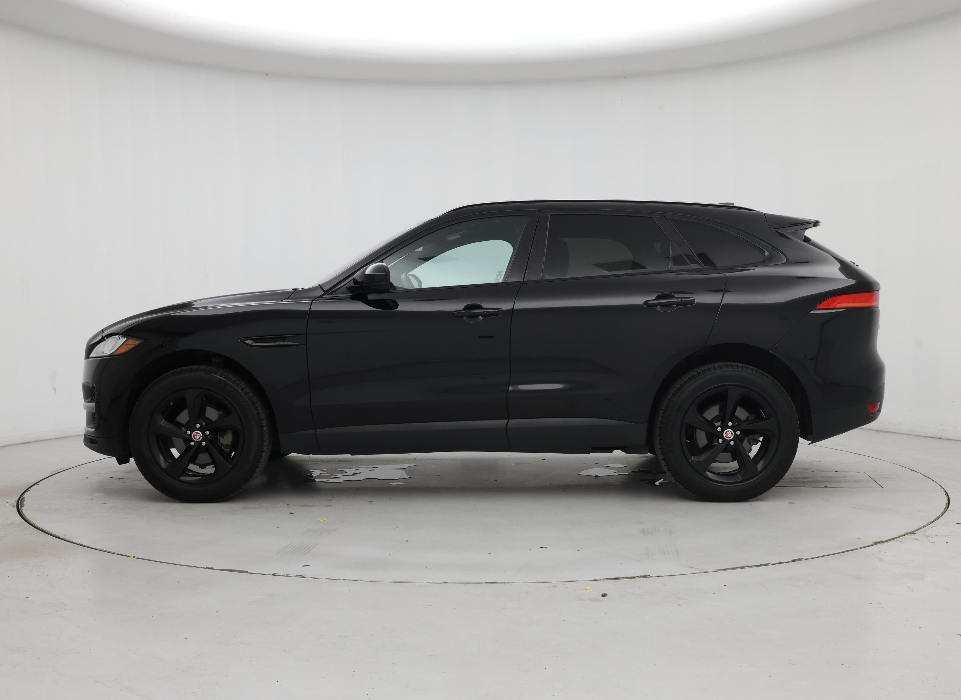 Thumbnail: 2020 Jaguar F-Pace - 3
