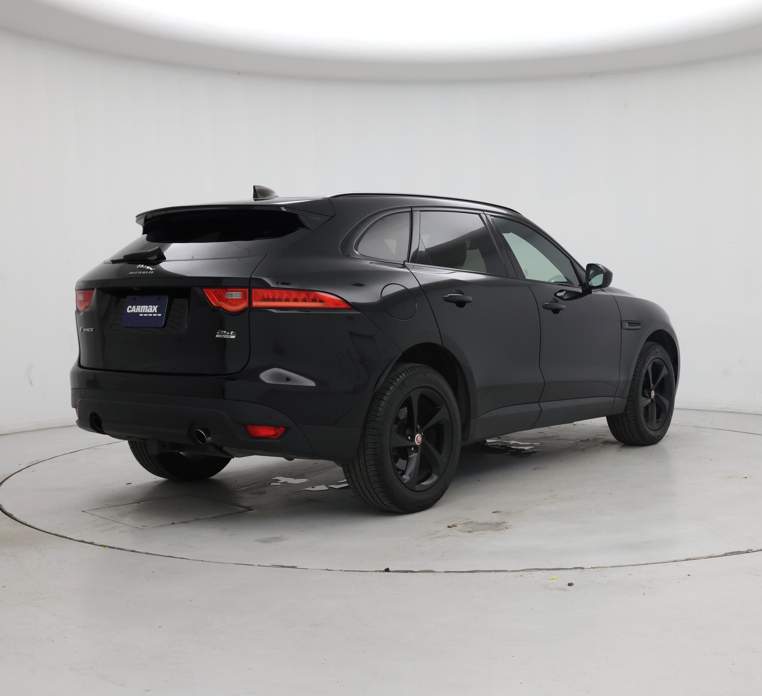 Thumbnail: 2020 Jaguar F-Pace - 8