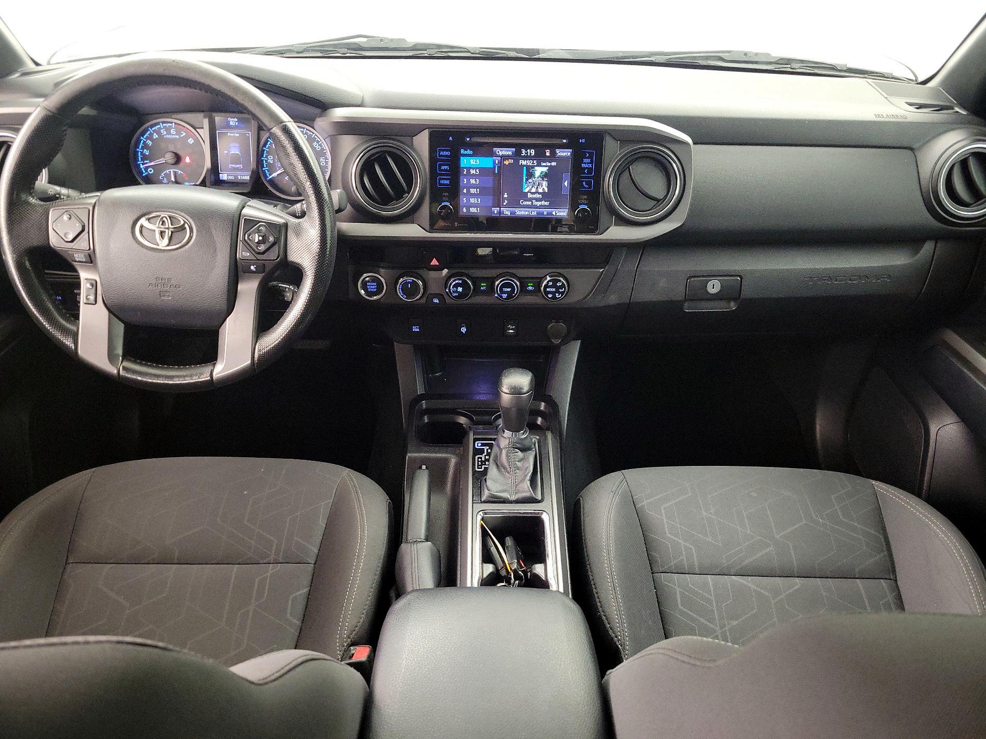 Thumbnail: 2016 Toyota Tacoma - 9