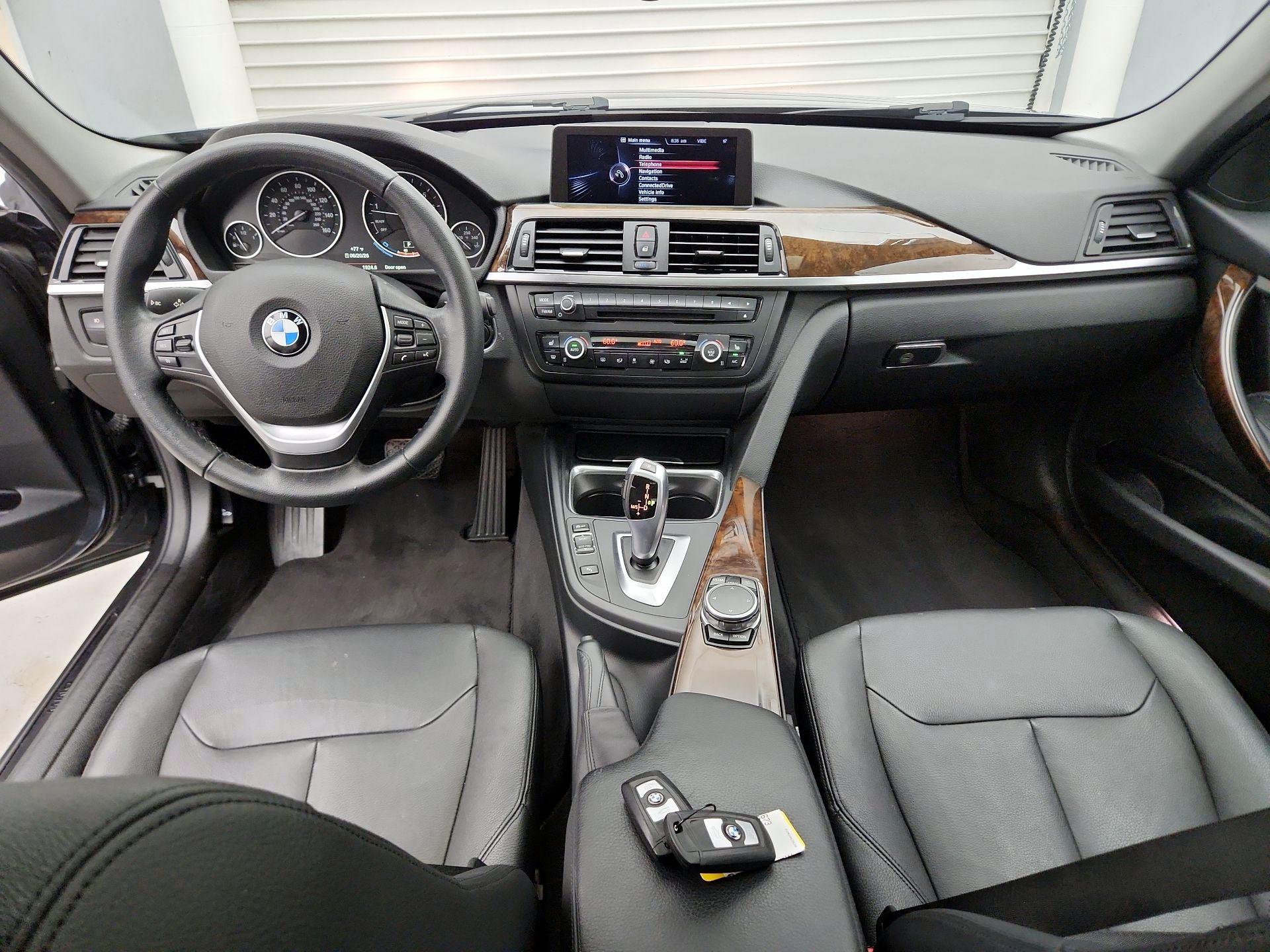 Thumbnail: 2015 BMW 3 Series - 9