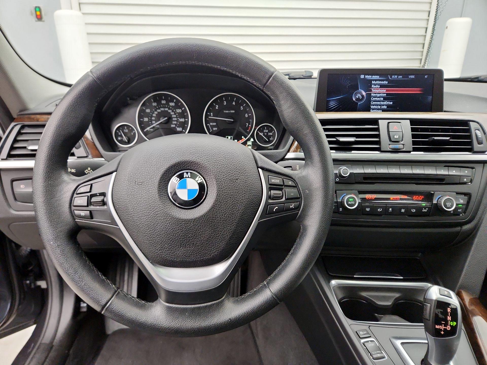 Thumbnail: 2015 BMW 3 Series - 10