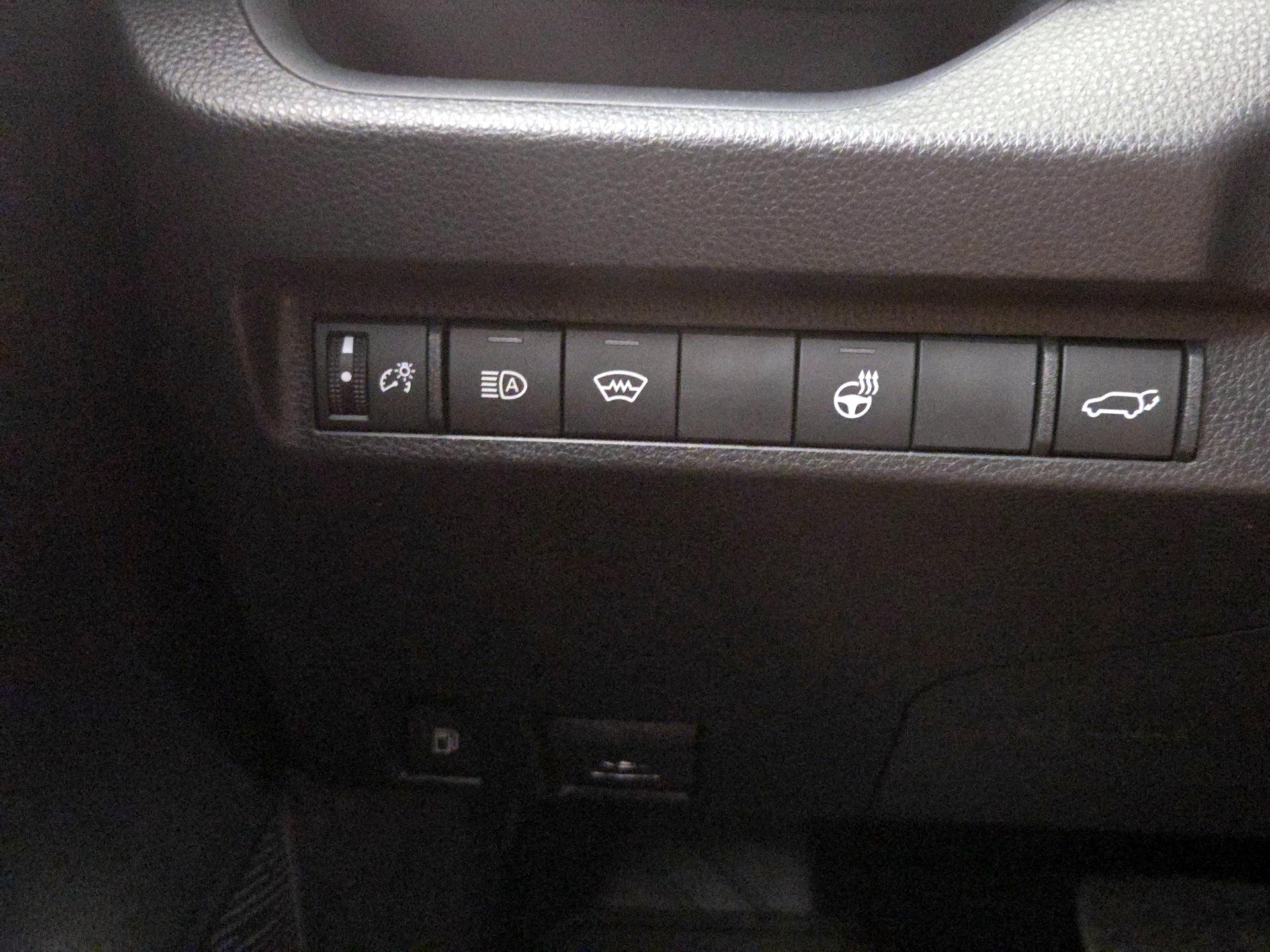 Thumbnail: 2023 Toyota RAV4 - 13