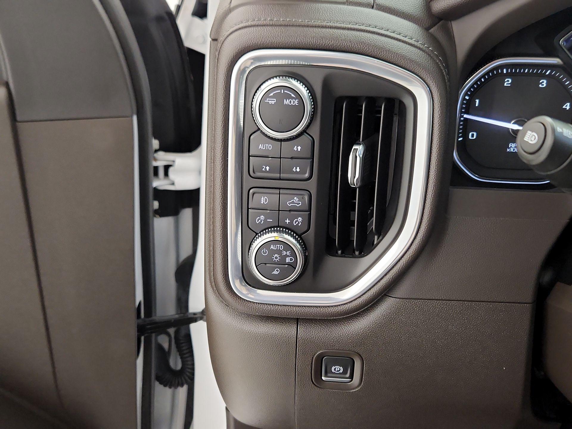 Thumbnail: 2023 GMC Sierra 3500 - 13