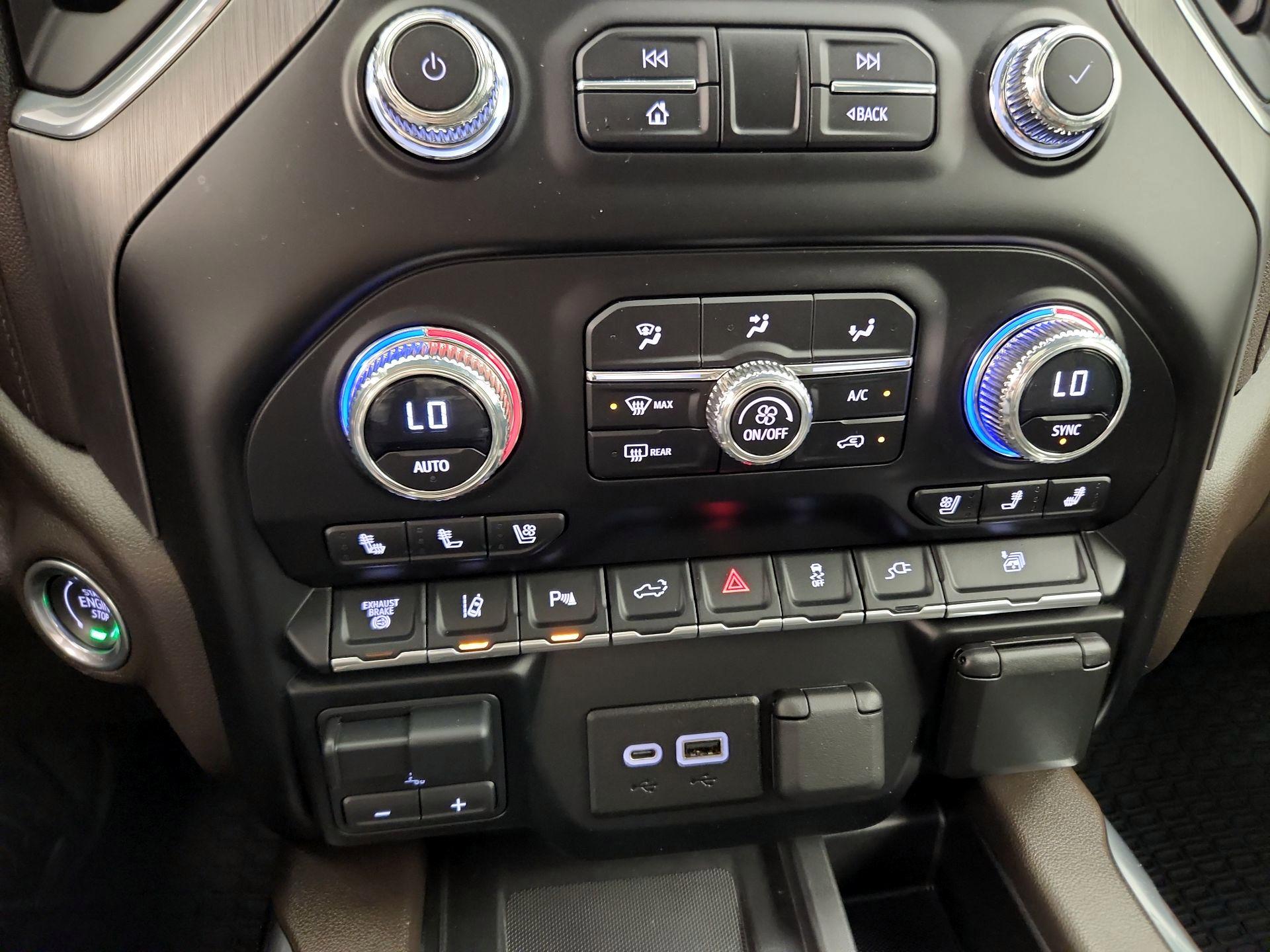 Thumbnail: 2023 GMC Sierra 3500 - 16