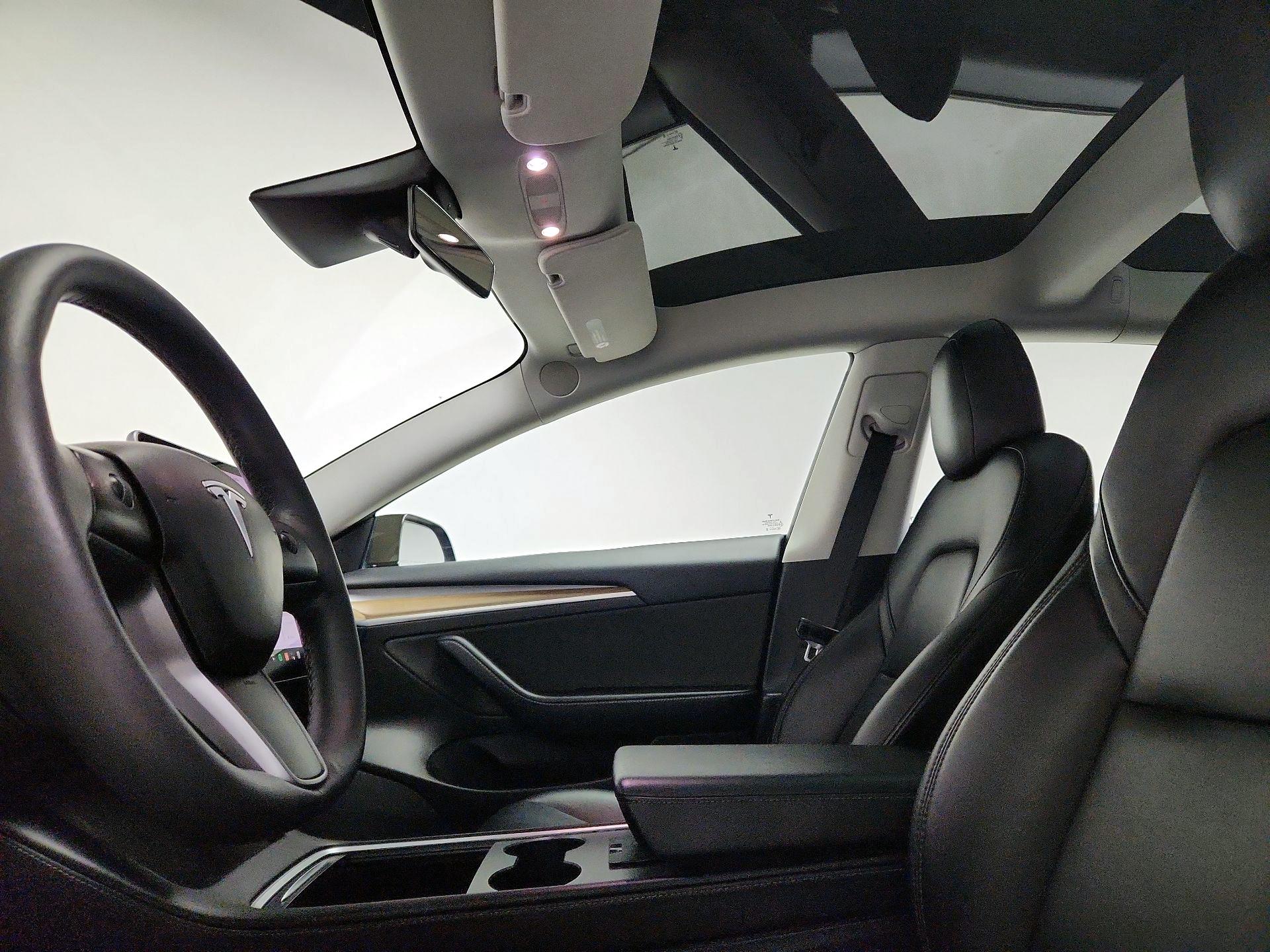 Thumbnail: 2022 Tesla Model 3 - 18