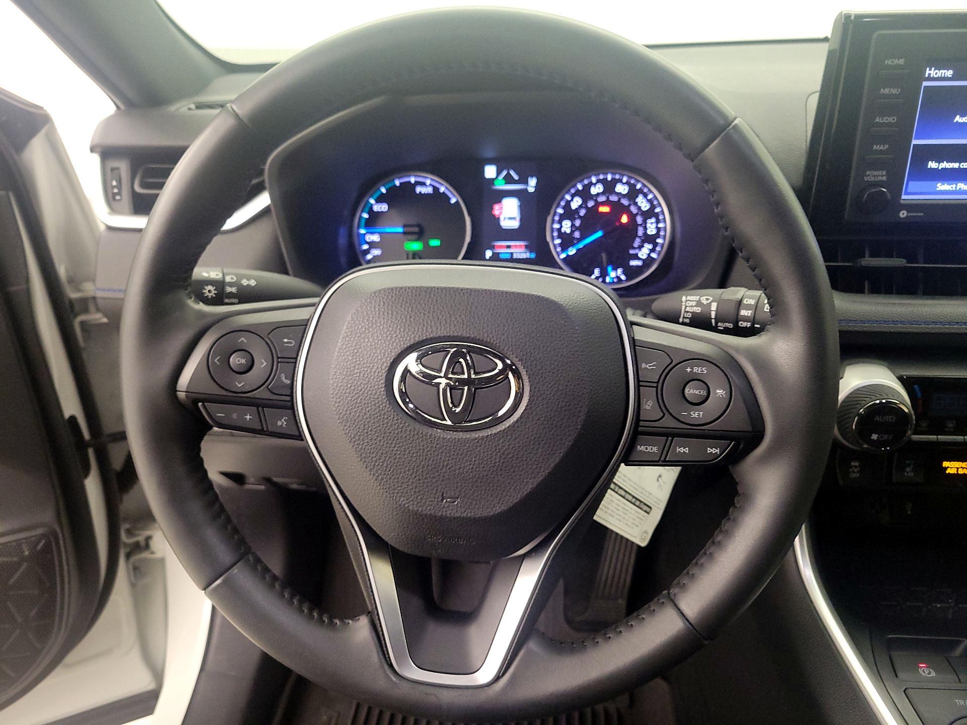 Thumbnail: 2022 Toyota RAV4 - 10