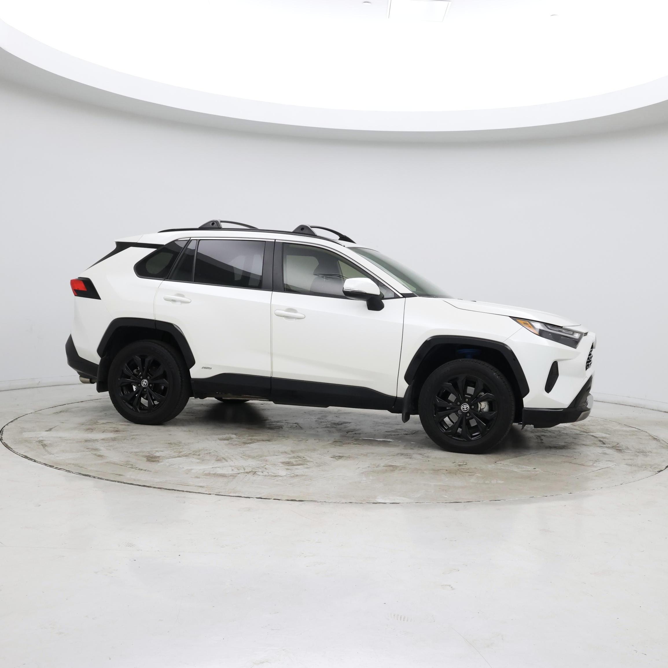 Thumbnail: 2022 Toyota RAV4 - 7