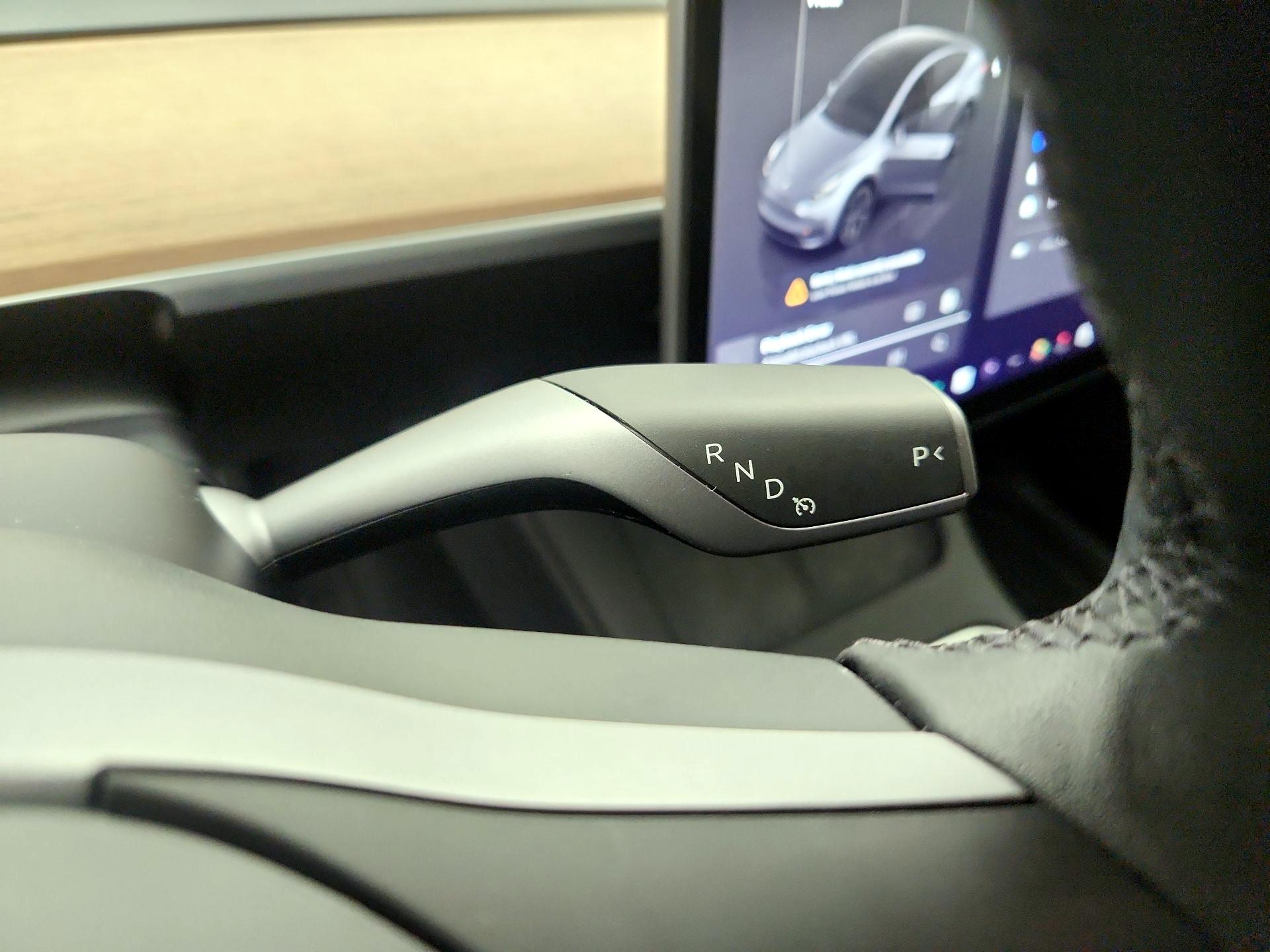 Thumbnail: 2022 Tesla Model 3 - 16