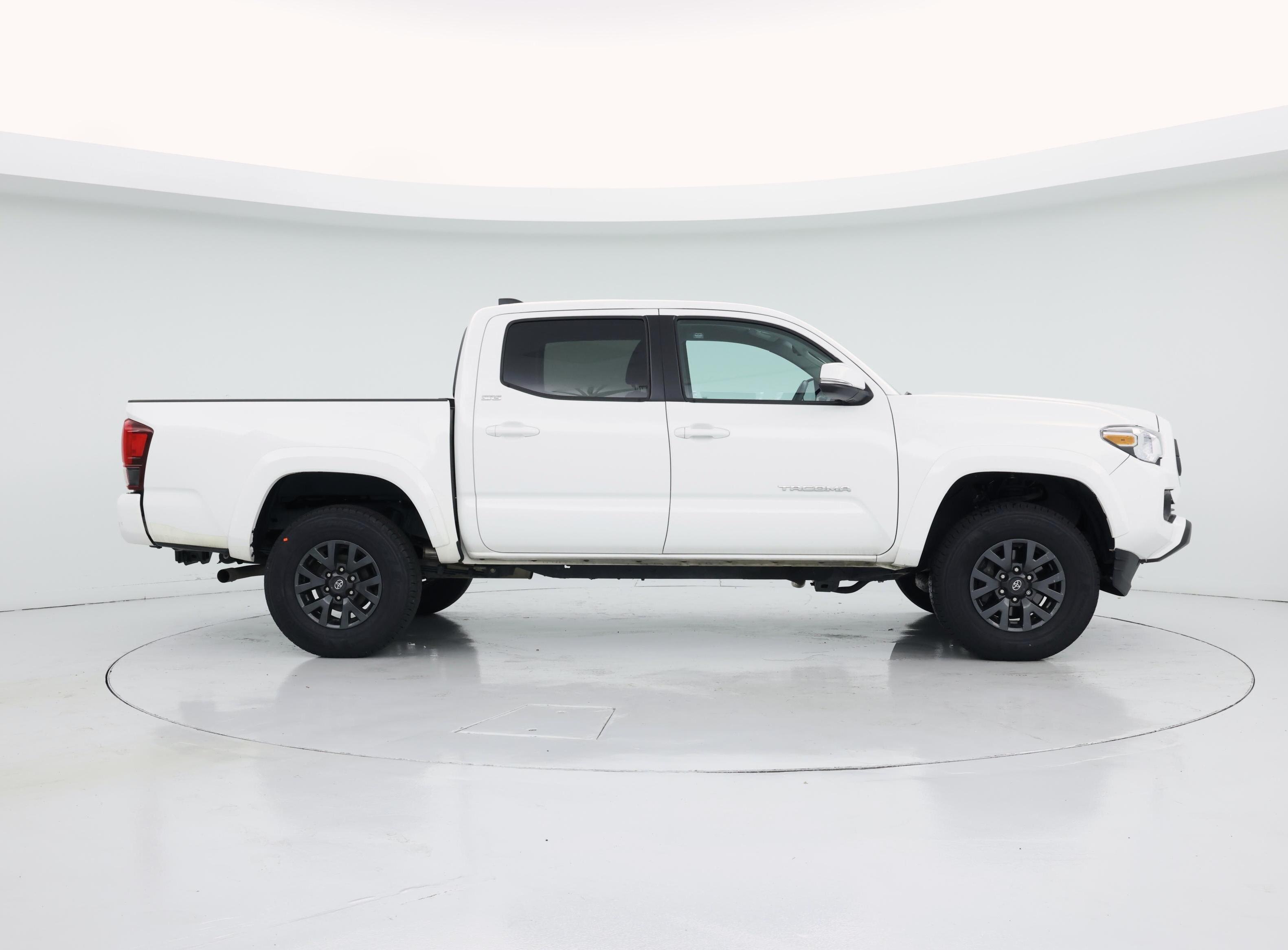 Thumbnail: 2023 Toyota Tacoma - 7