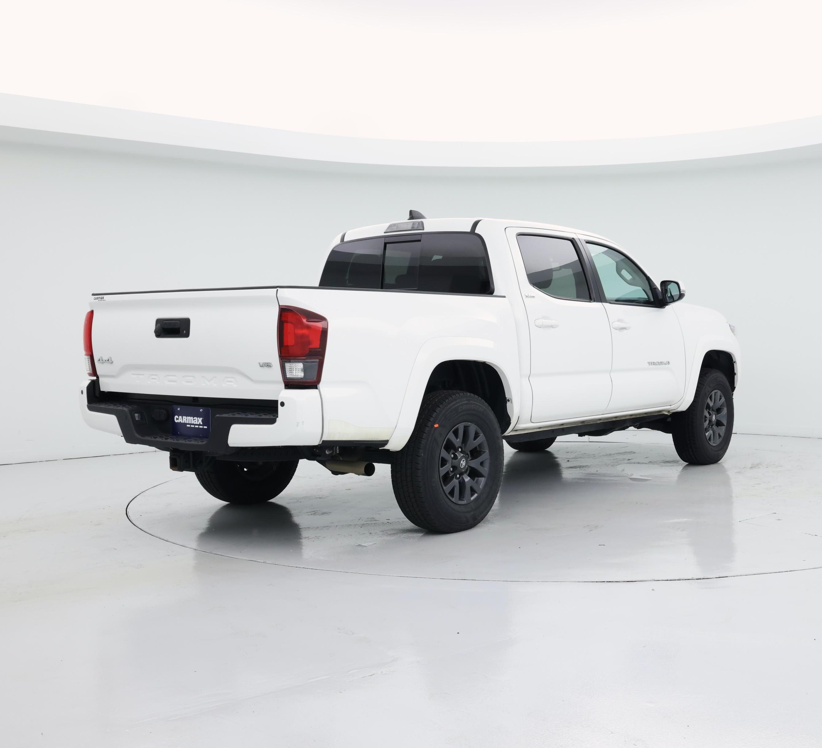 Thumbnail: 2023 Toyota Tacoma - 8