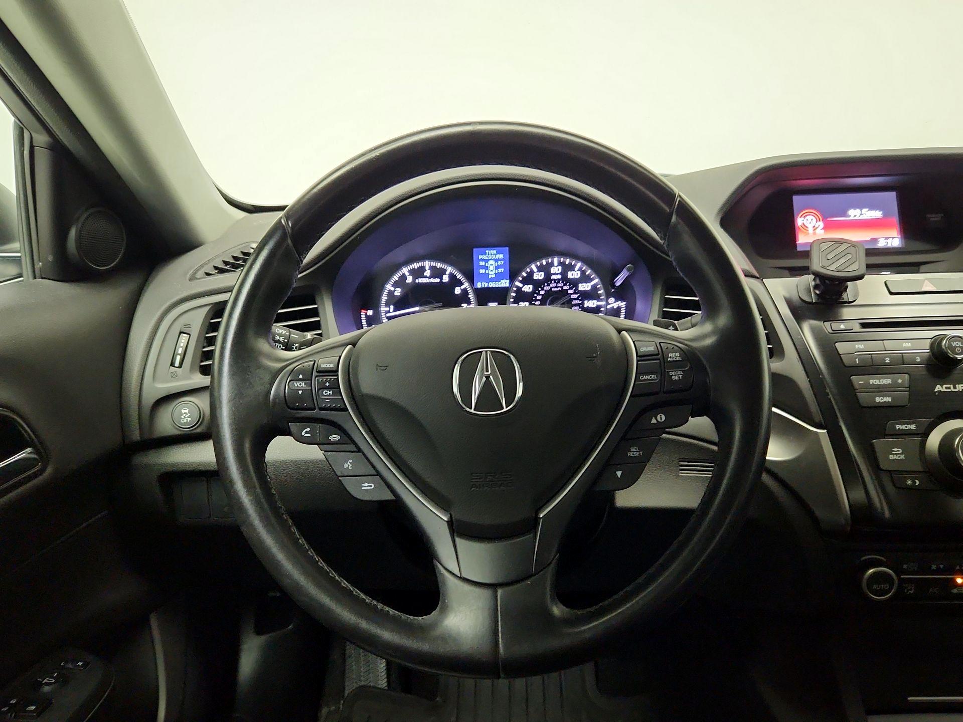 Thumbnail: 2017 Acura ILX - 10