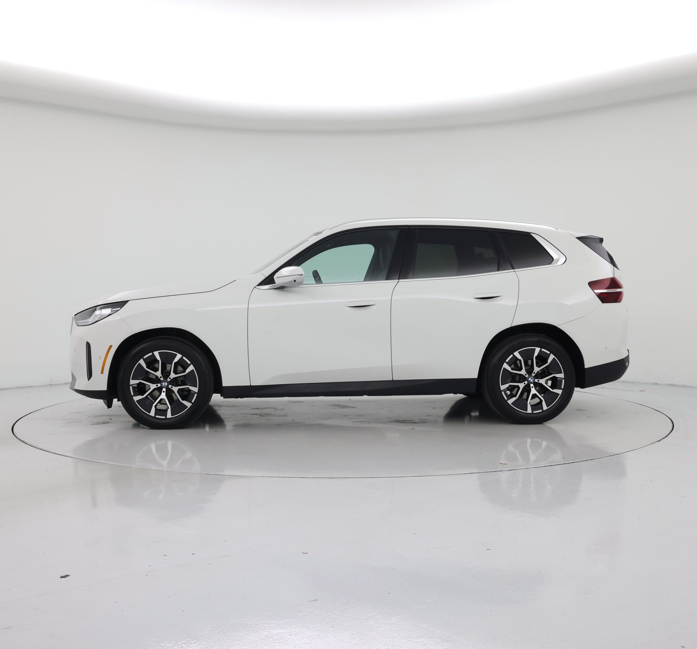 Thumbnail: 2026 BMW X3 - 3