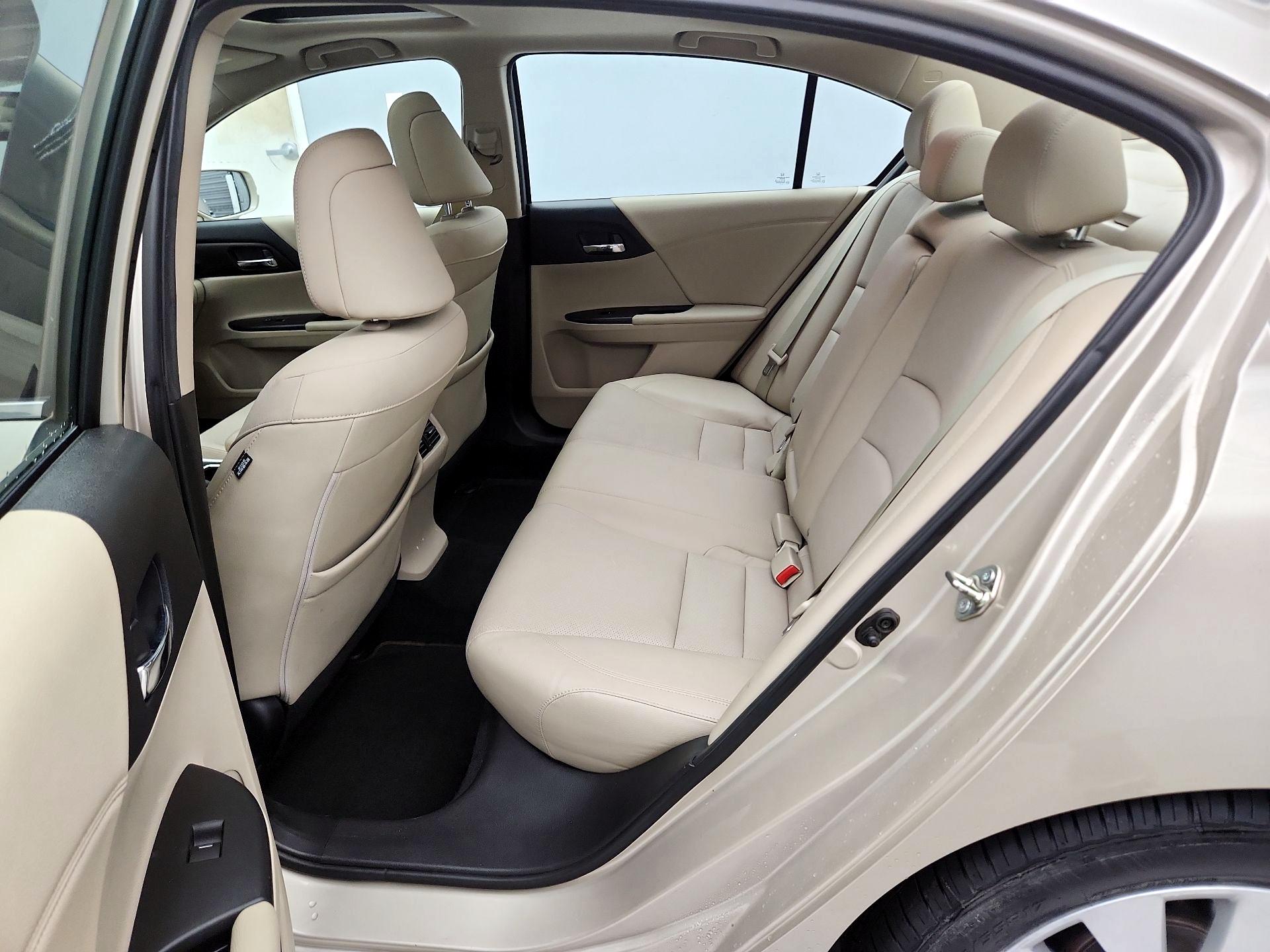 Thumbnail: 2015 Honda Accord - 20
