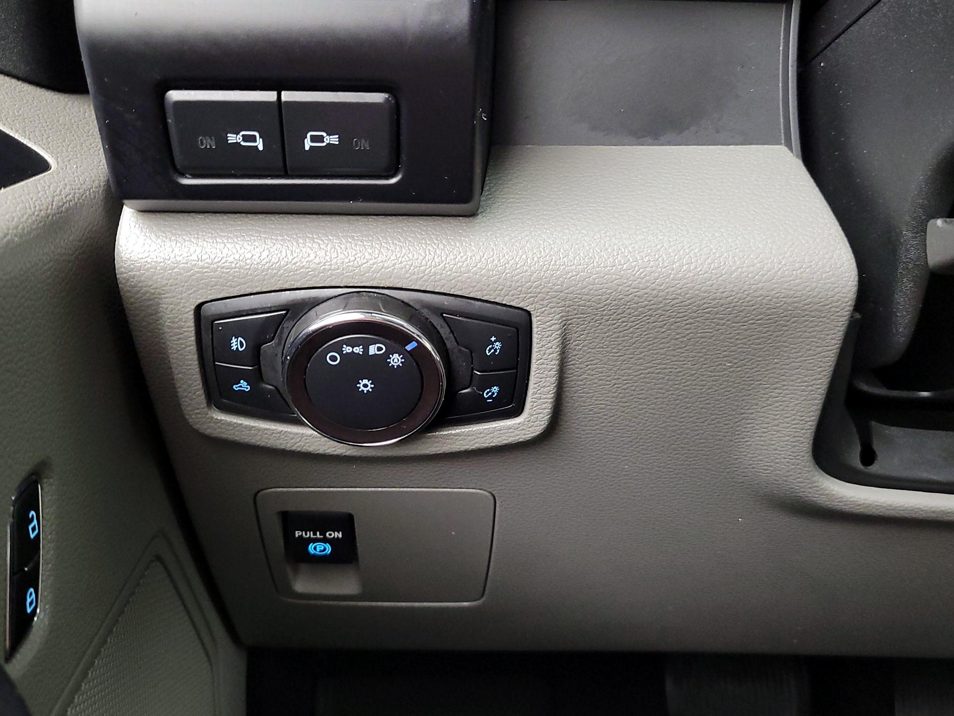 Thumbnail: 2019 Ford F-150 - 13