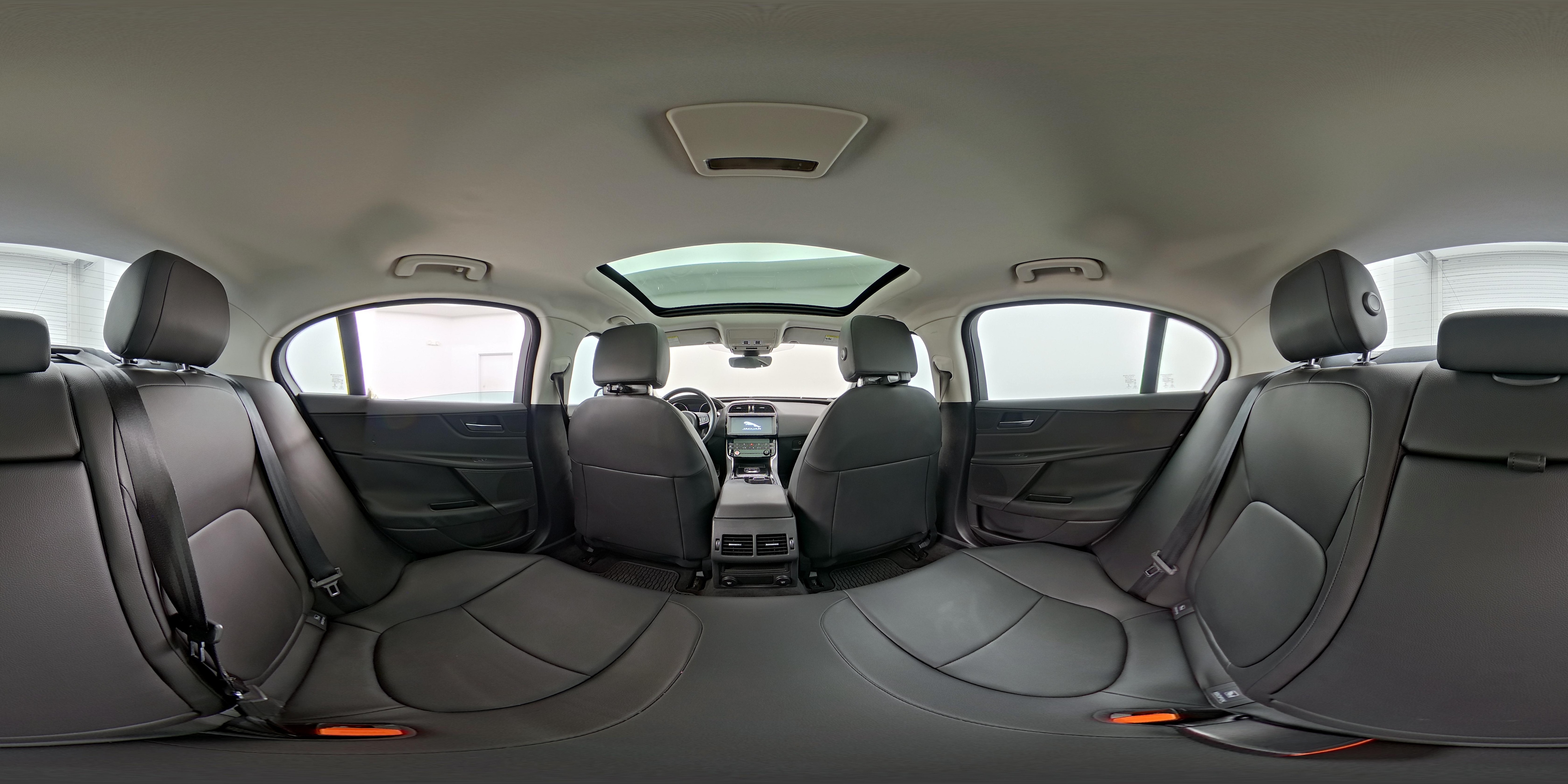 2019 Jaguar XE Premium - Photo 27