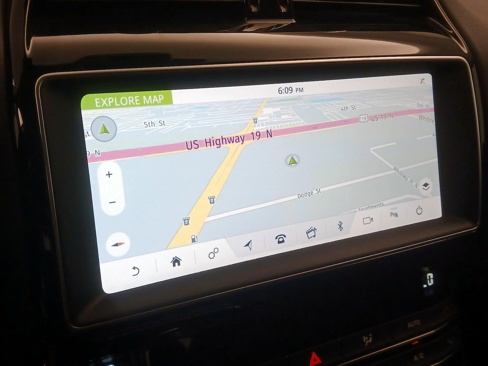 2019 Jaguar XE Premium - Photo 15
