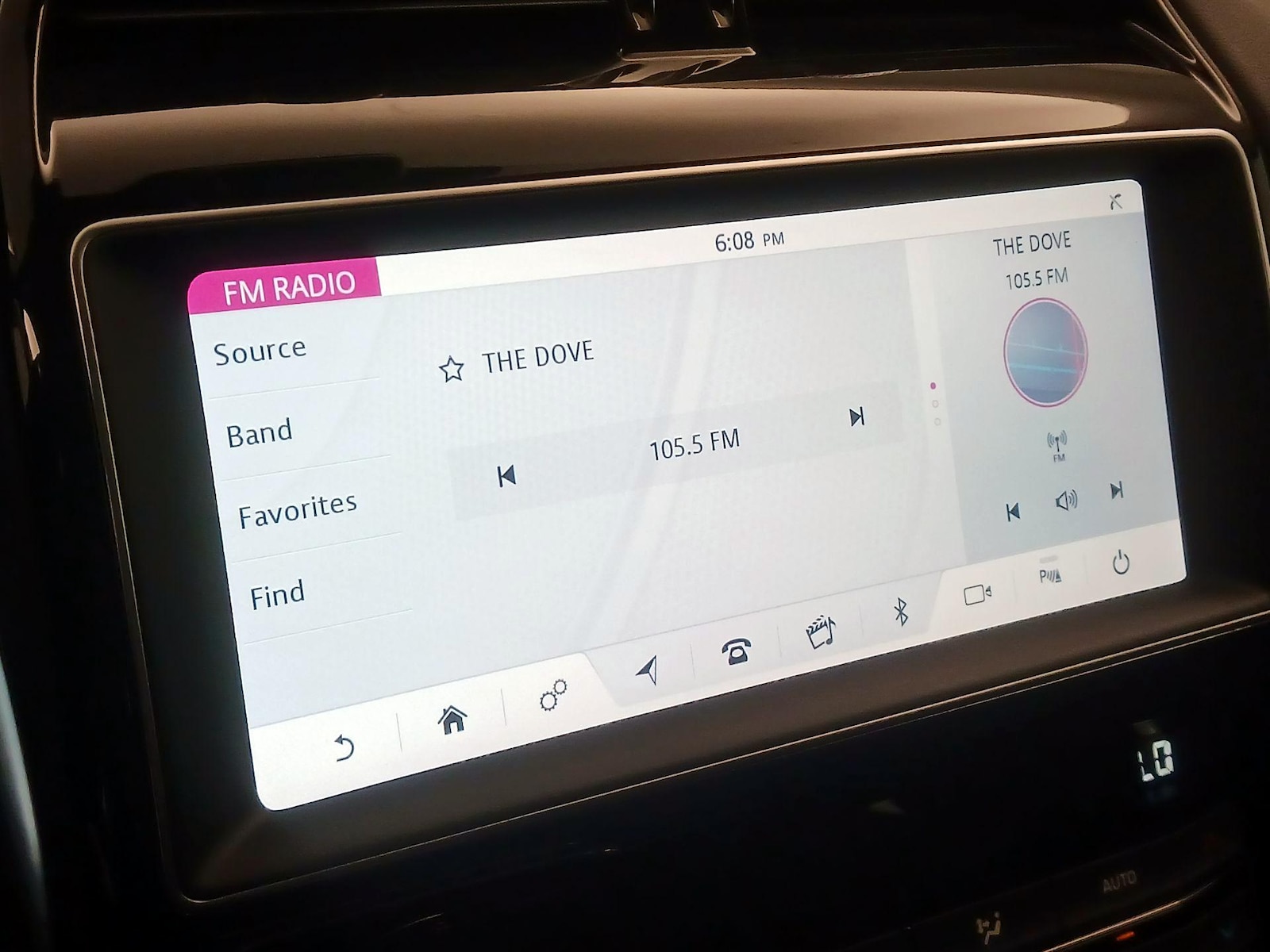 2019 Jaguar XE Premium - Photo 17