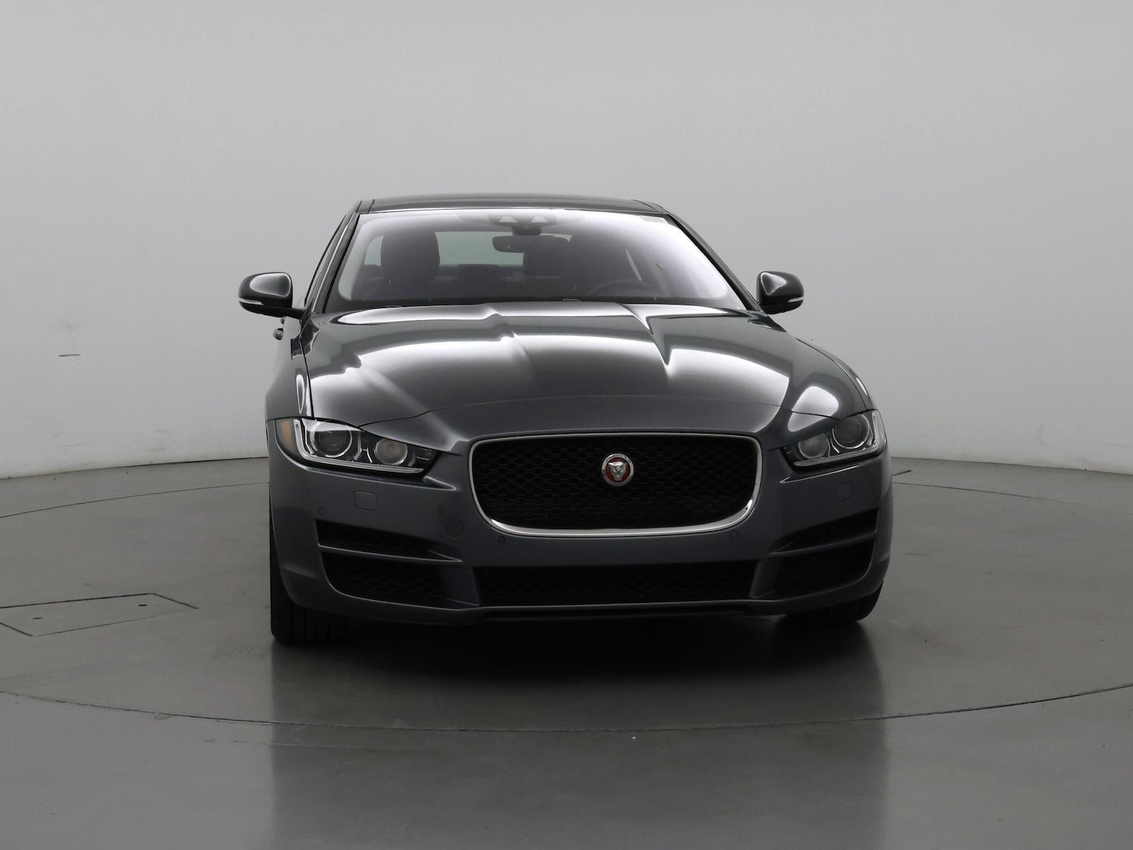 2019 Jaguar XE Premium - Photo 6