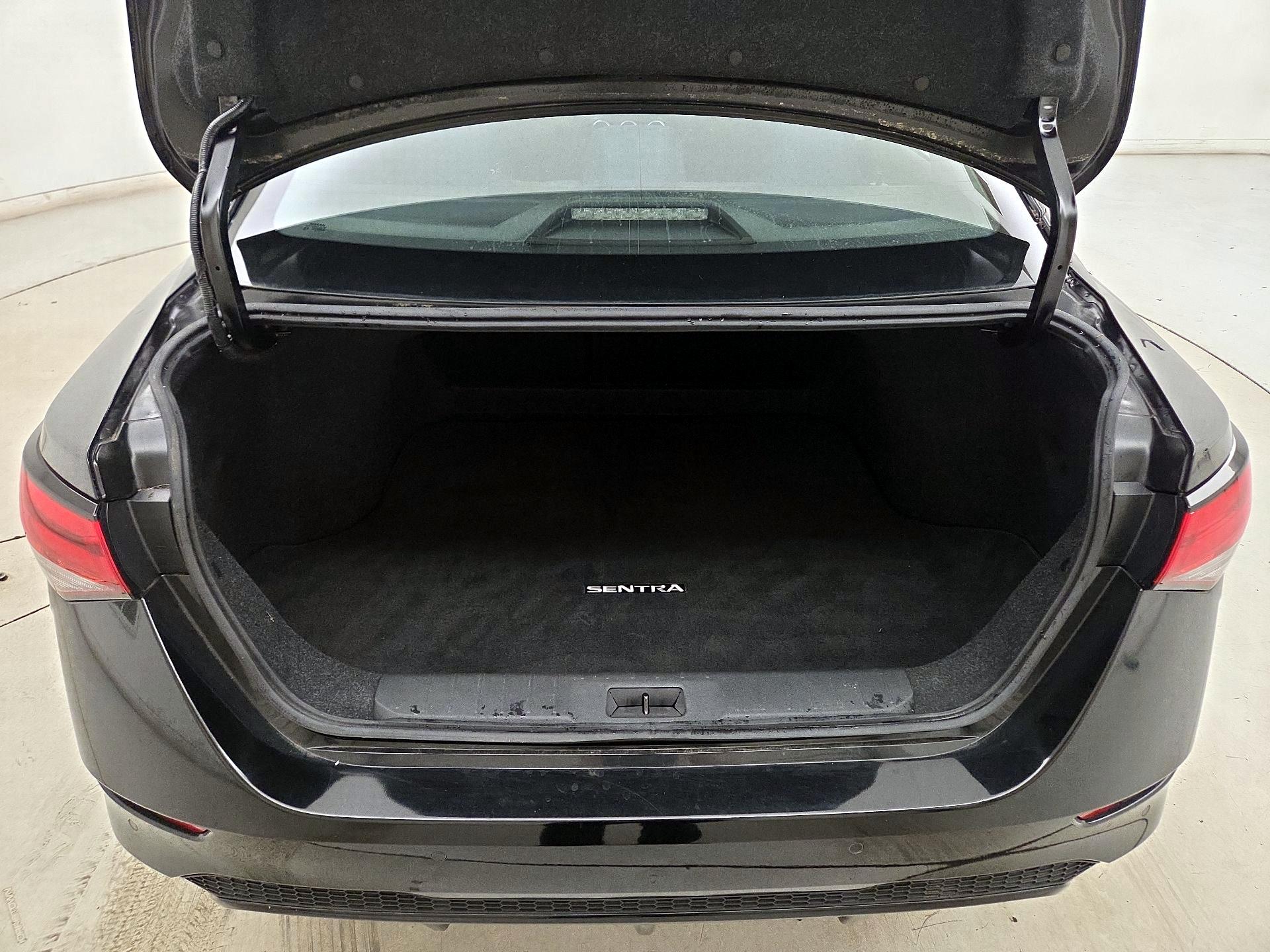 Thumbnail: 2020 Nissan Sentra - 20