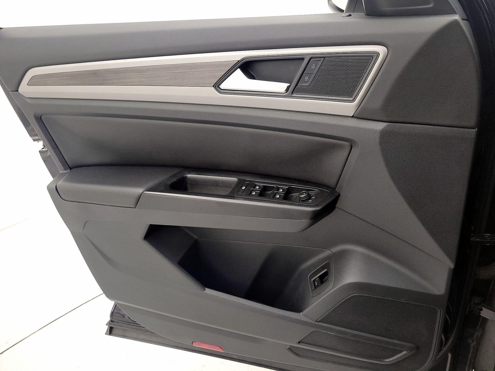 Thumbnail: 2021 Volkswagen Atlas - 12