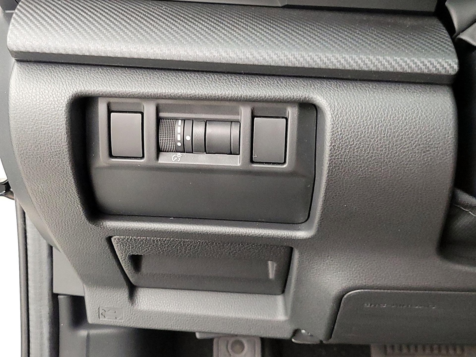 2025 Subaru Crosstrek Limited - Photo 14