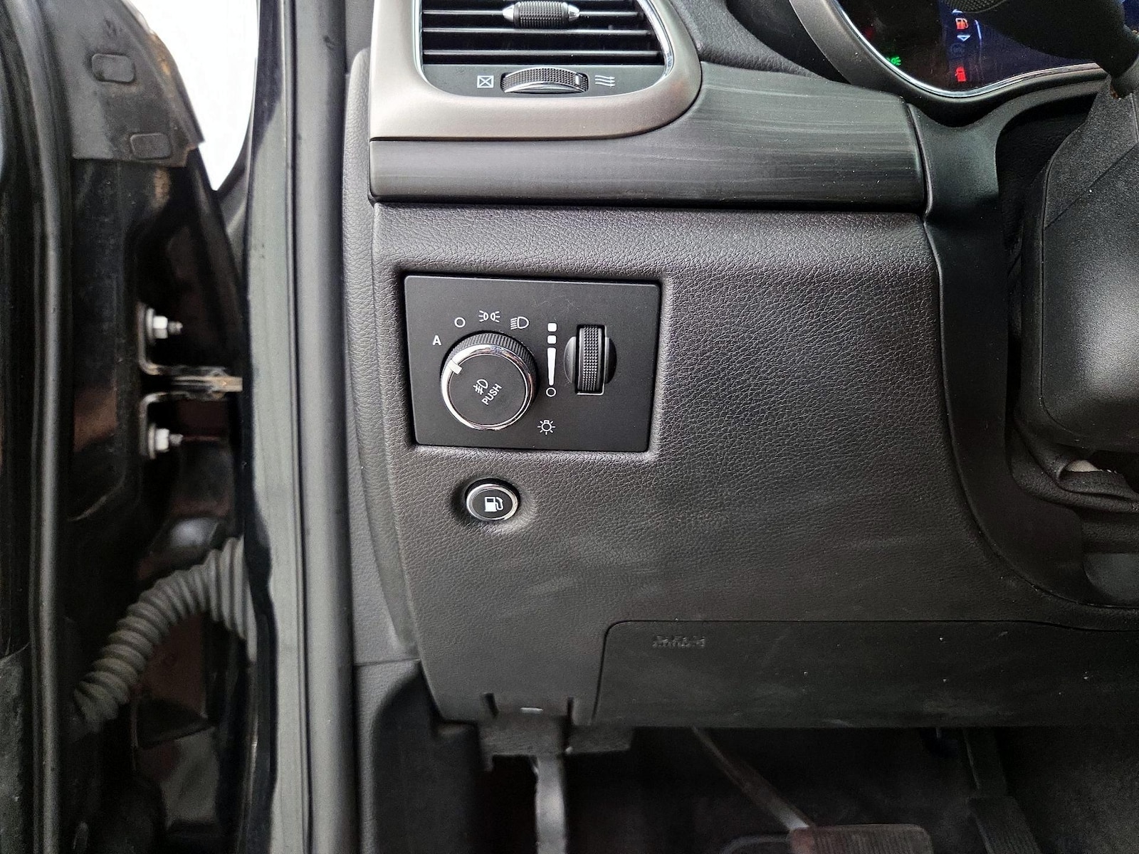 2019 Jeep Grand Cherokee Altitude - Photo 14
