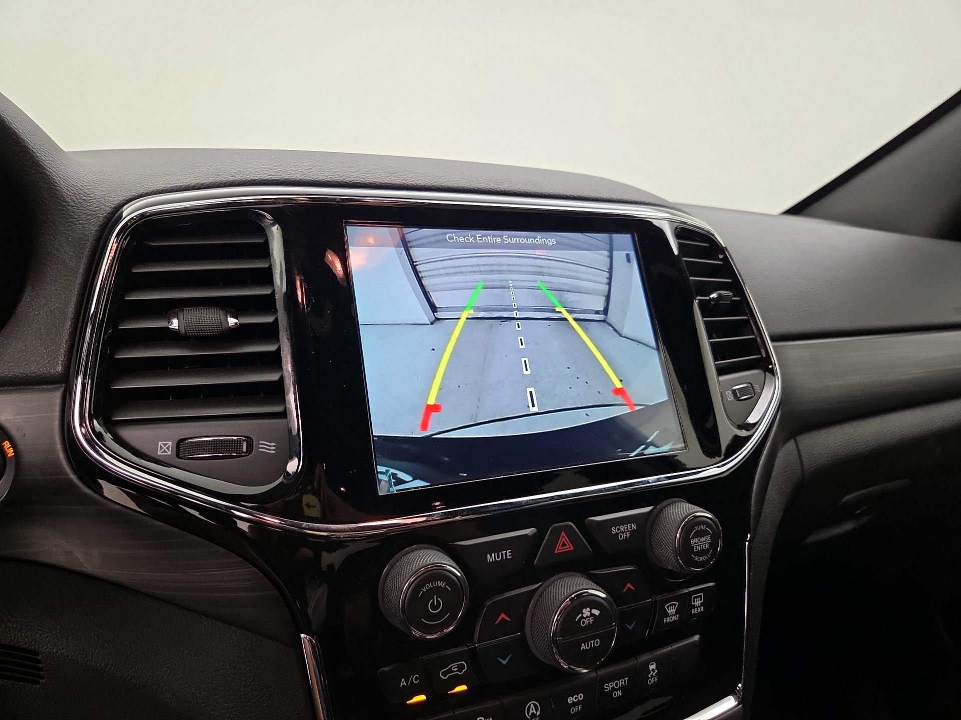 Thumbnail: 2019 Jeep Grand Cherokee - 15