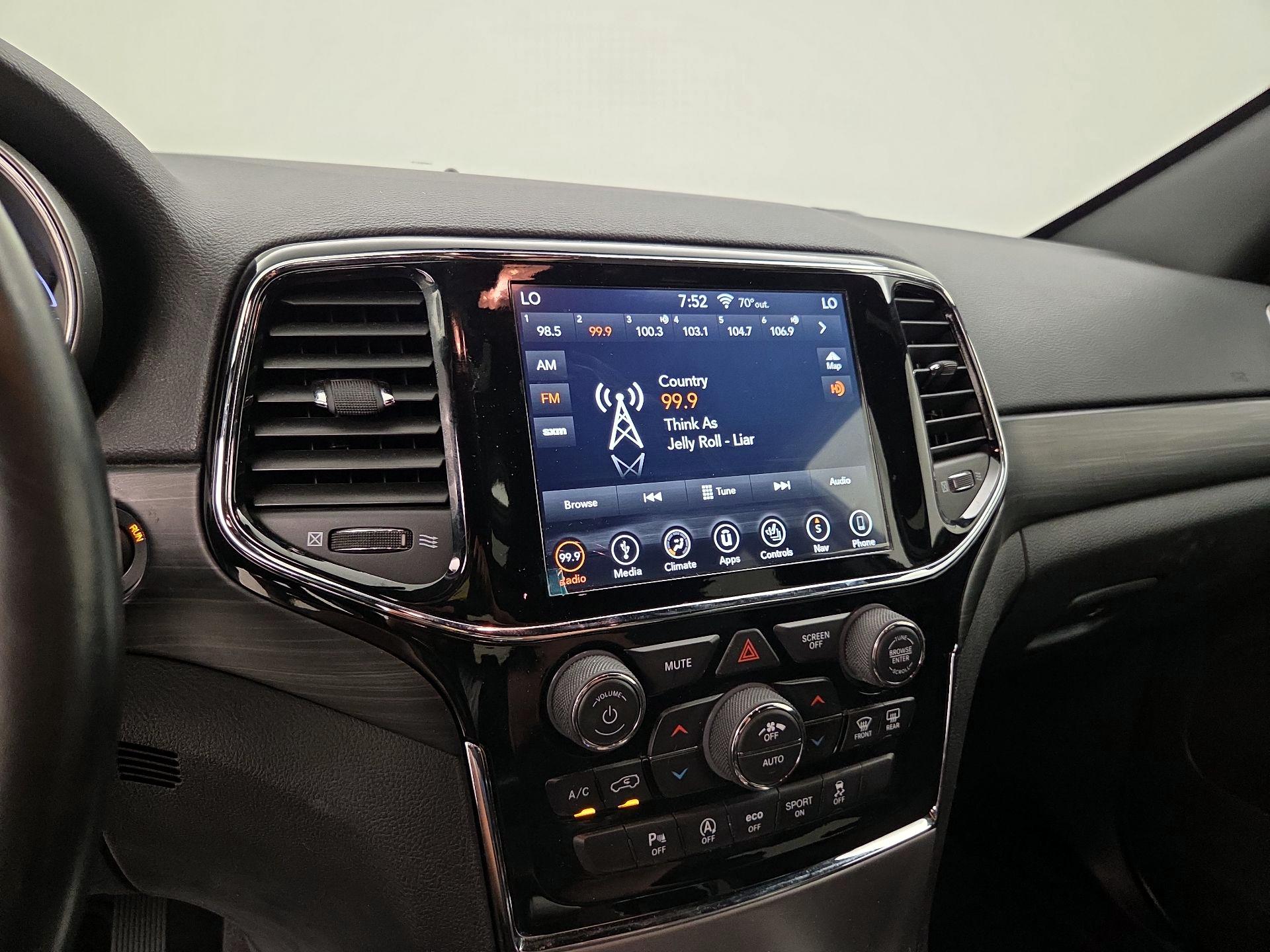 Thumbnail: 2019 Jeep Grand Cherokee - 16