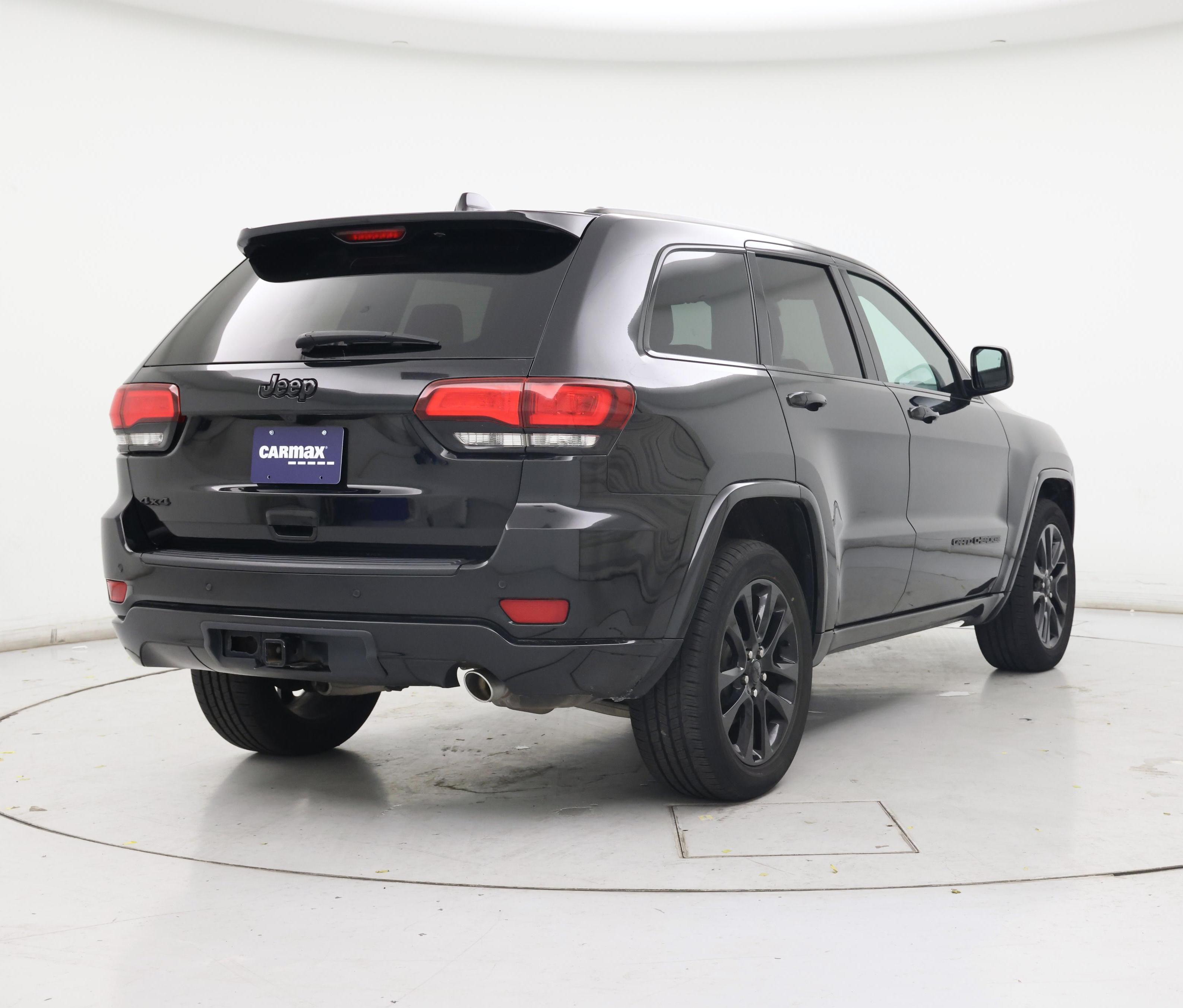 Thumbnail: 2019 Jeep Grand Cherokee - 8